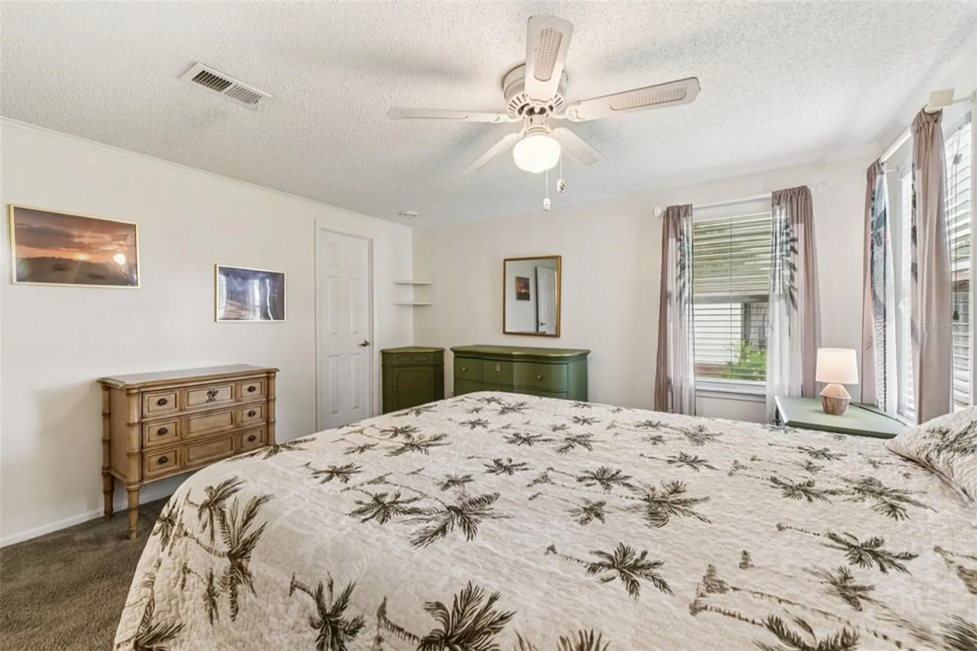Property Slideshow image 34 of 58 | 1802 petunia ln, The Villages, FL, 32159