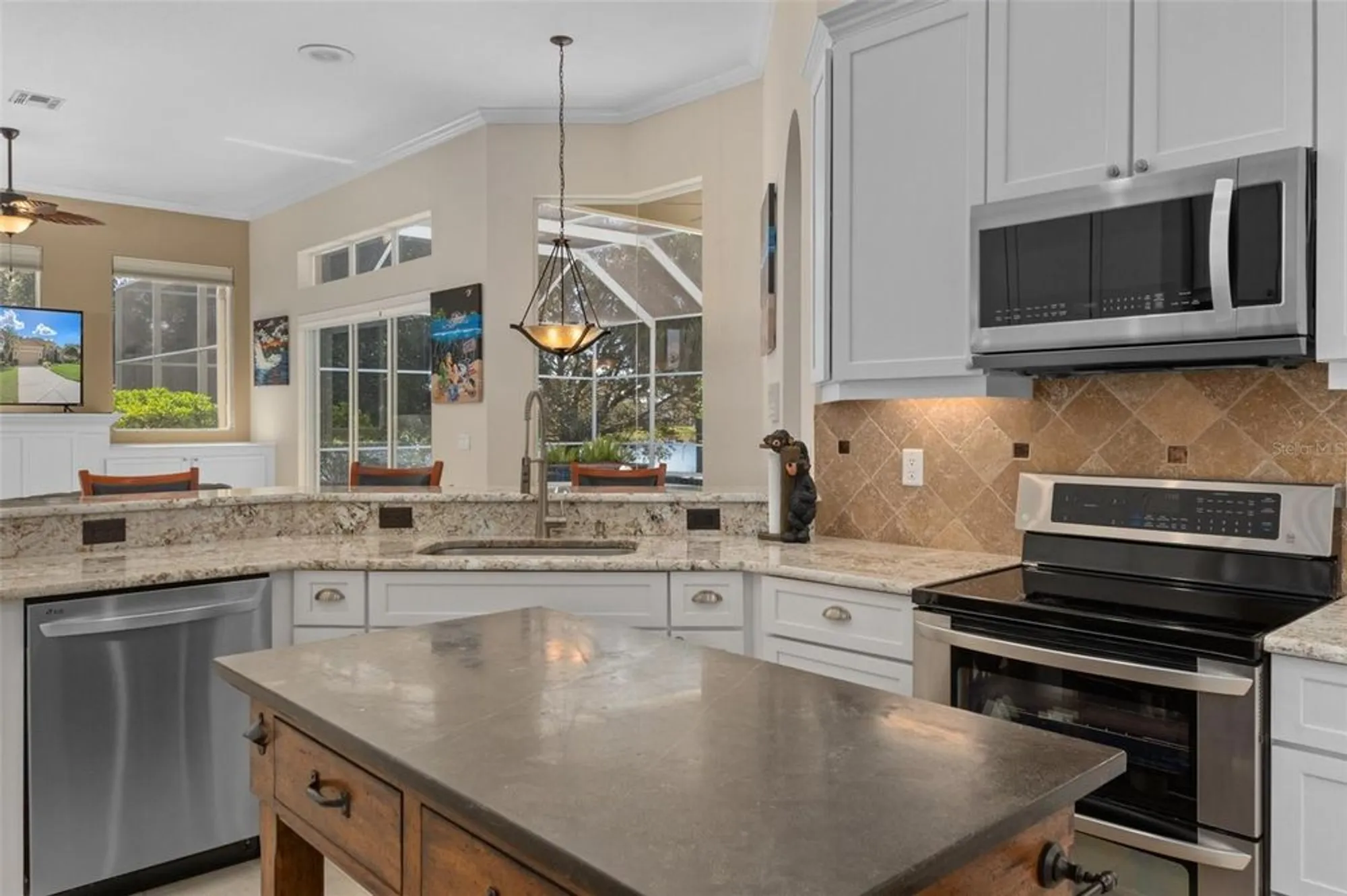 Property Slideshow image 23 of 63 | 9276 lake cypress loop, Weeki Wachee, FL, 34613