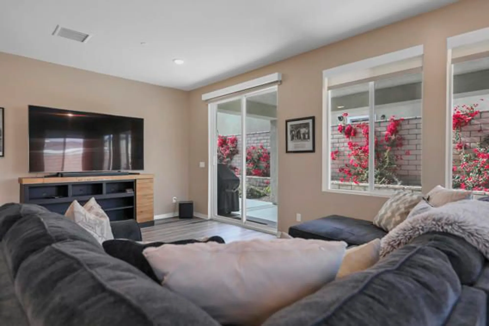 Property Slideshow image 11 of 47 | 42963 ascona ln, Indio, CA, 92203