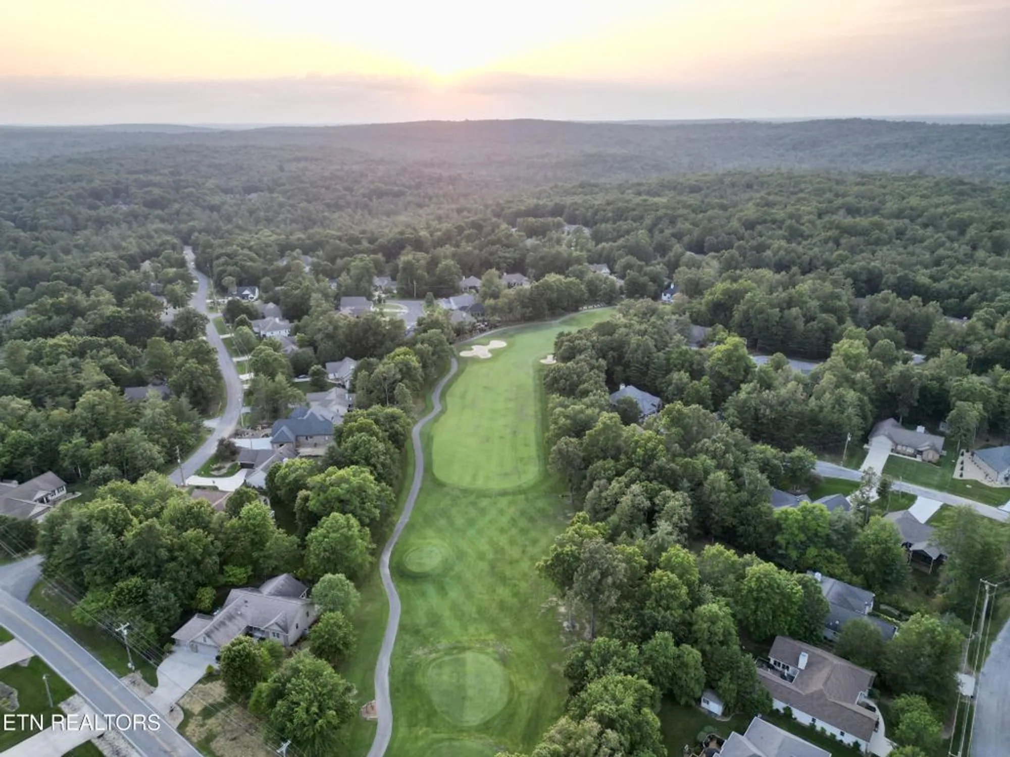 Property Slideshow image 13 of 55 | 17 kenwood ct, Crossville, TN, 38558