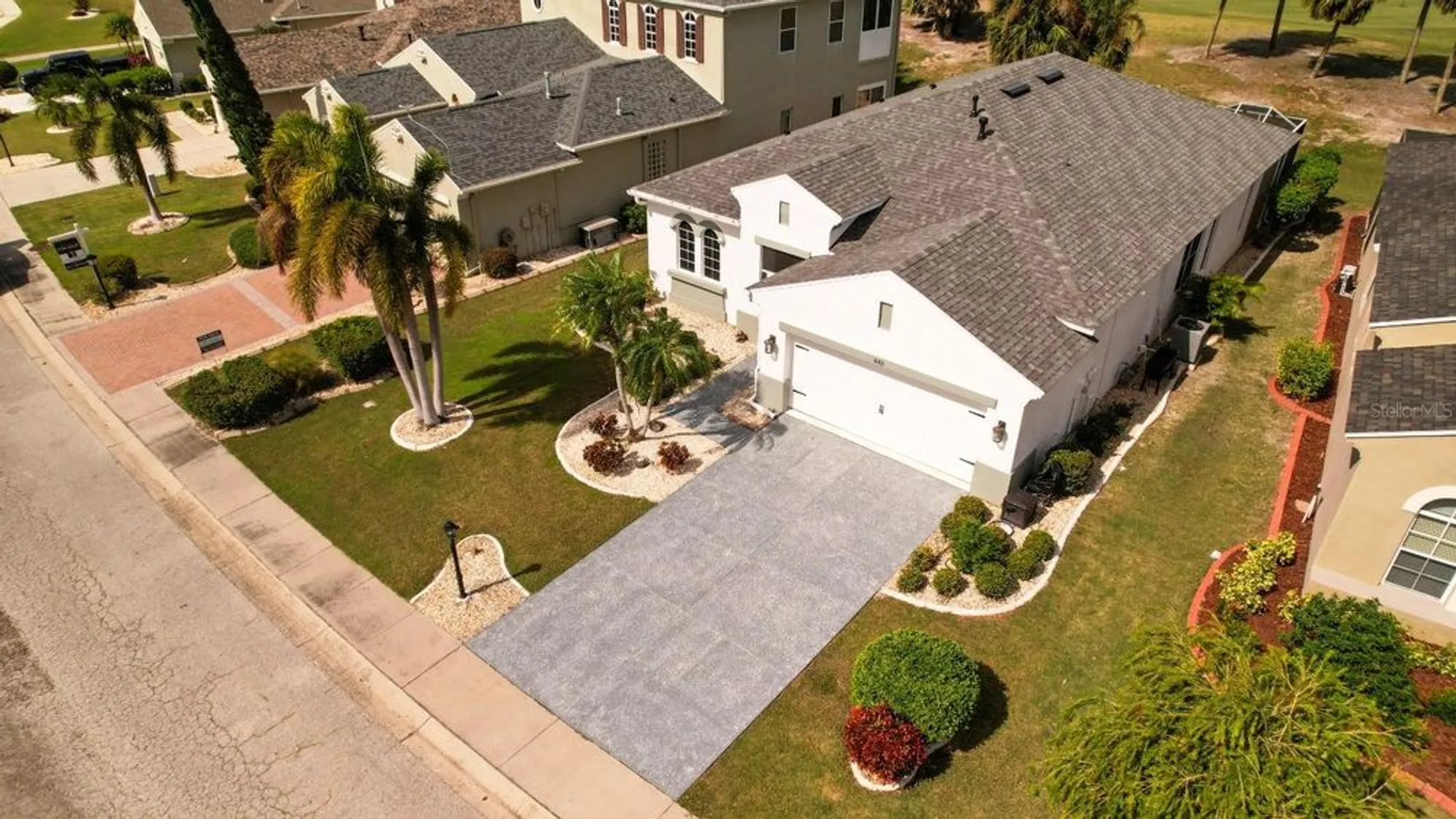 Property Slideshow image 1 of 48 | 443 noble faire dr, Sun City Center, FL, 33573