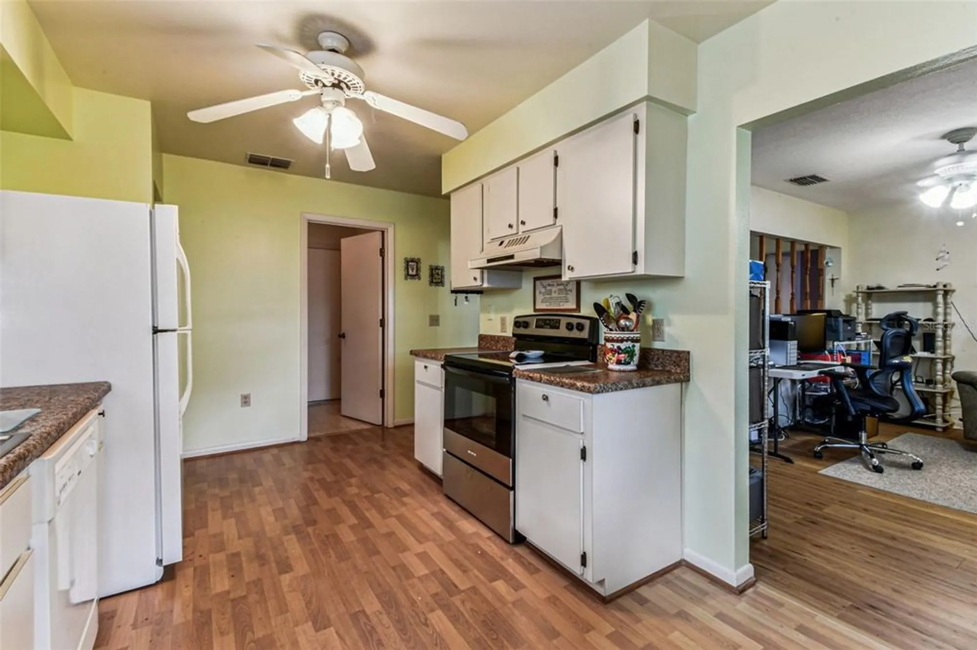 Property Slideshow image 18 of 55 | 2324 sea island cir, Lakeland, FL, 33810