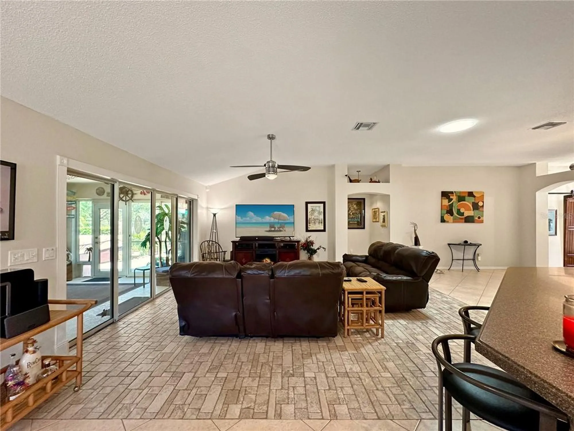 Property Slideshow image 6 of 42 | 867 castleberry cir, The Villages, FL, 32162