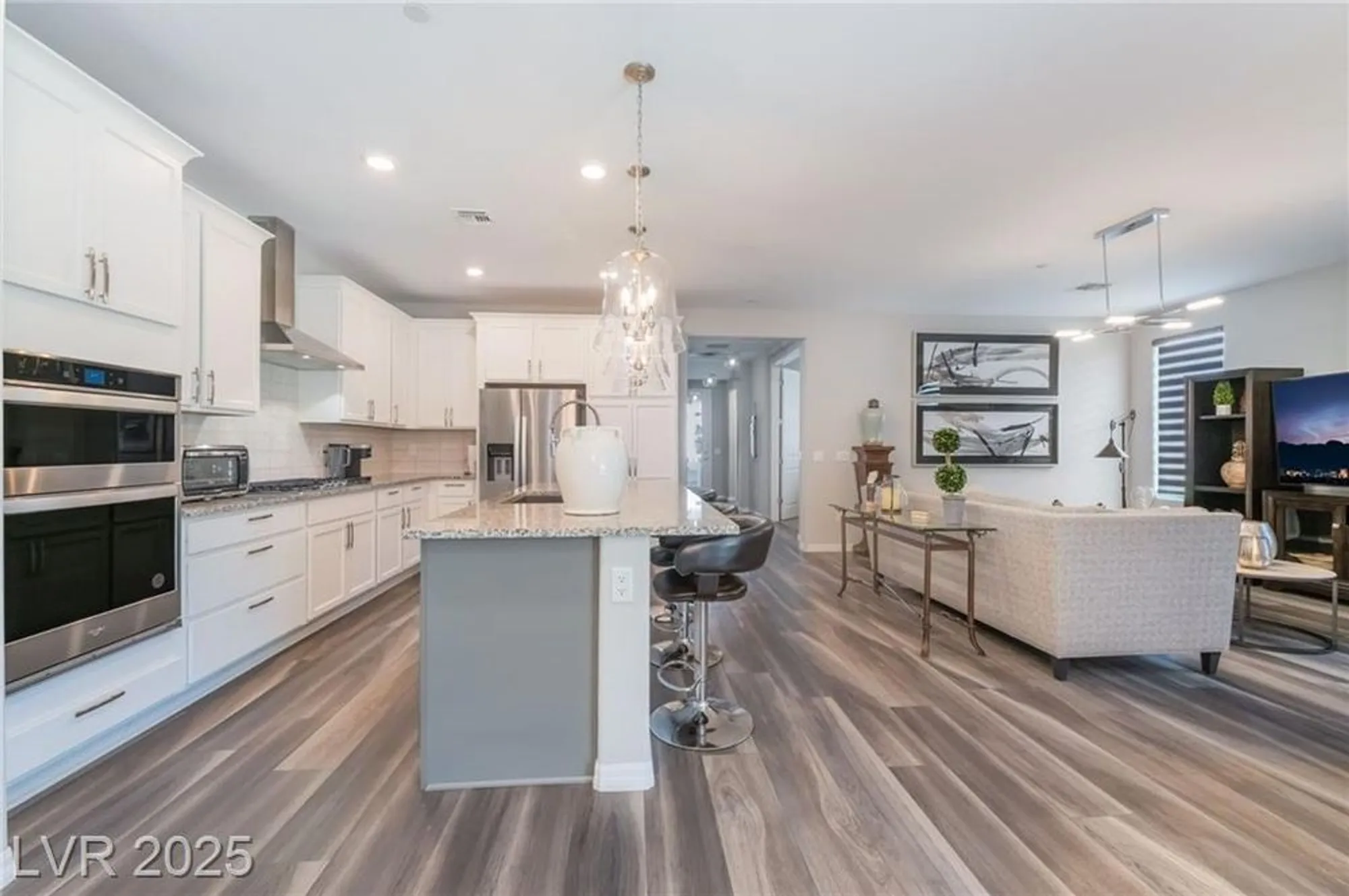 Property Slideshow image 18 of 44 | 15 arid crest ave, Henderson, NV, 89011