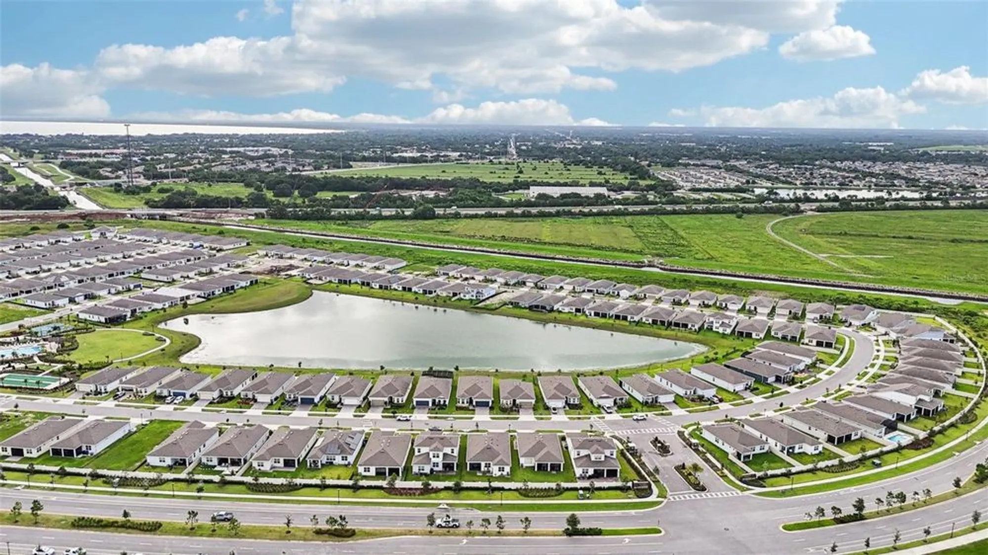 Property Slideshow image 45 of 49 | 2015 spring shower cir, Kissimmee, FL, 34744