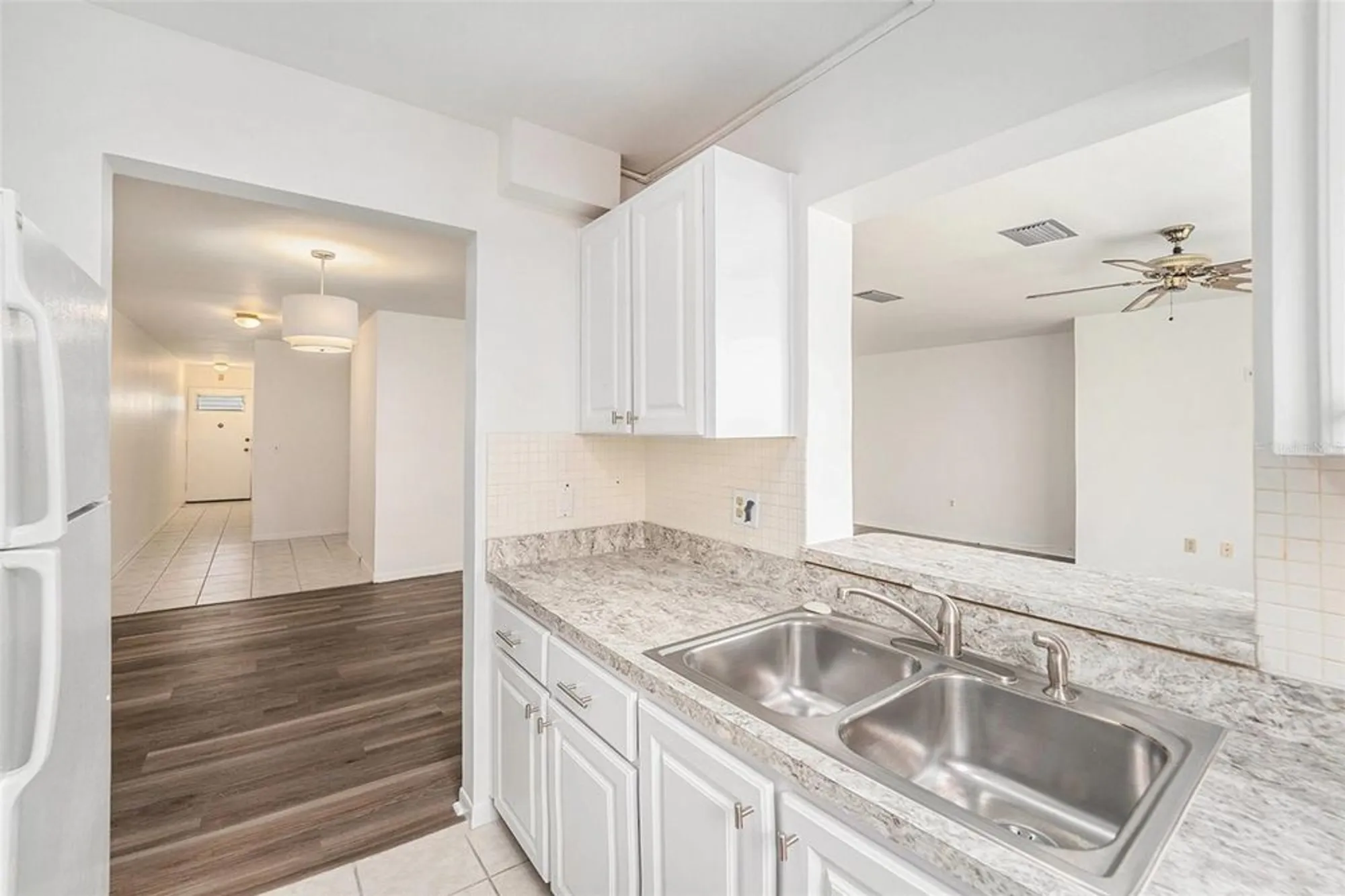 Property Slideshow image 18 of 37 | 5623 80th st n unit 211, St Petersburg, FL, 33709
