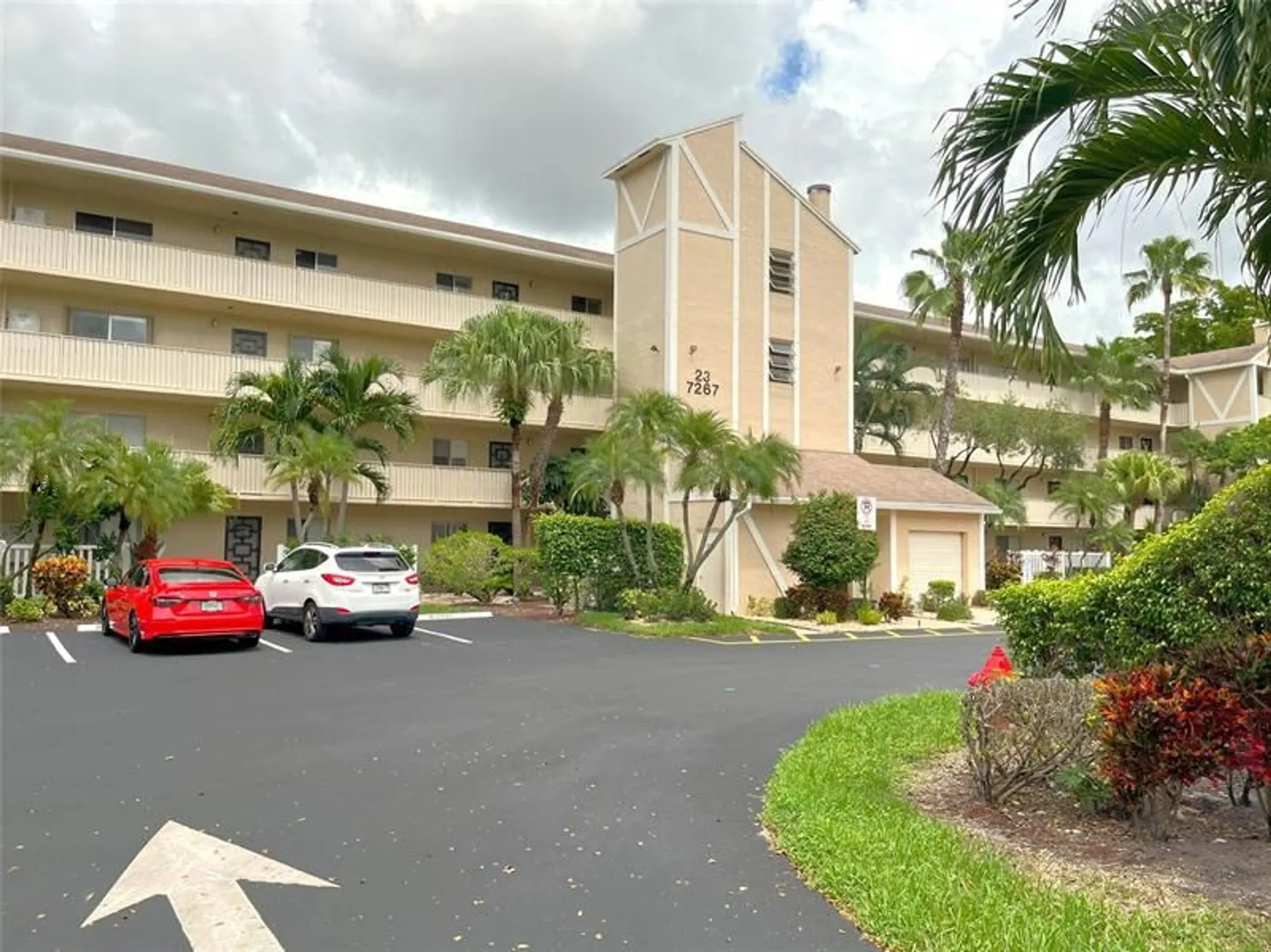 Property Slideshow image 37 of 38 | 7267 huntington ln apt 104, Delray Beach, FL, 33446