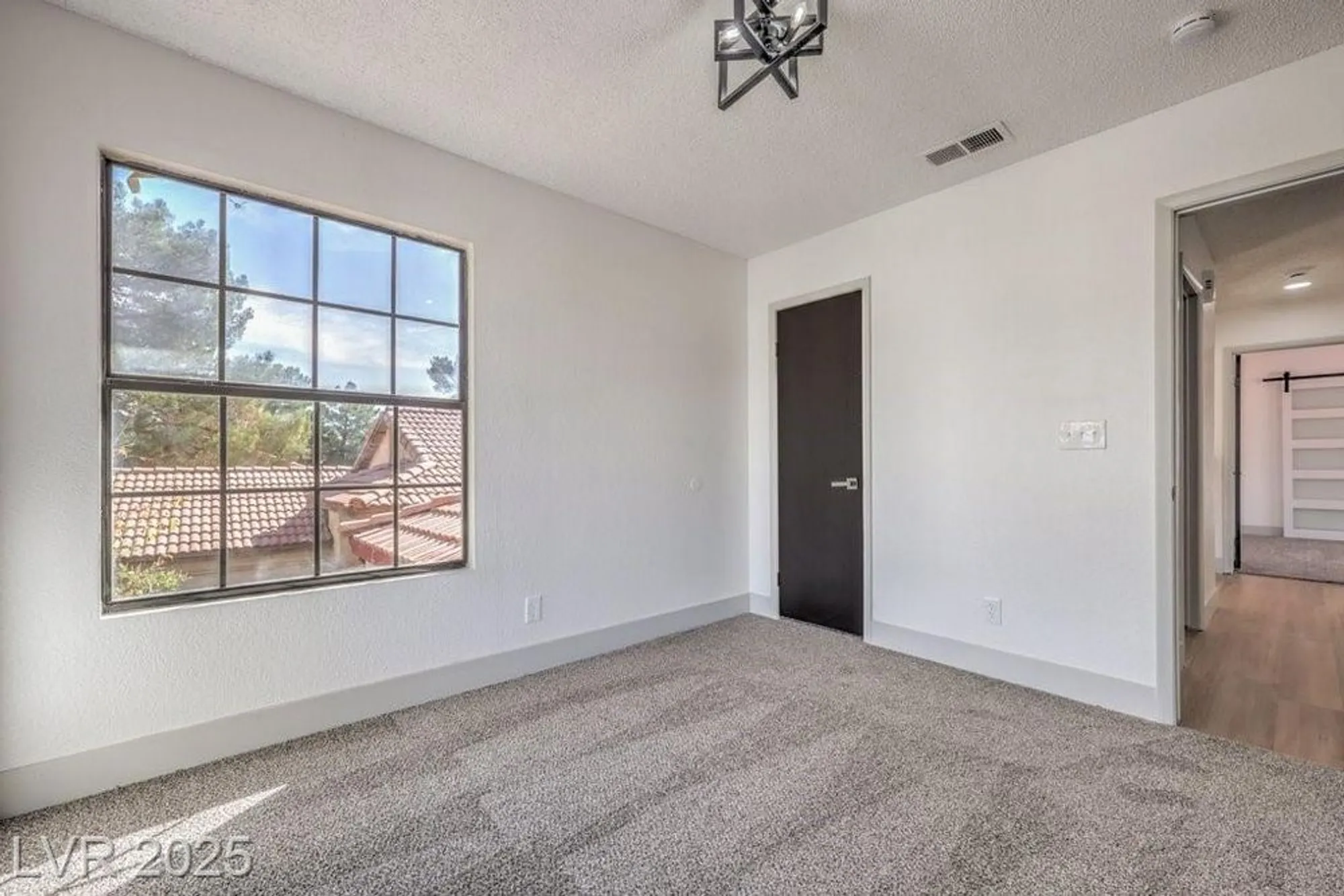 Property Slideshow image 30 of 37 | 5213 tamanar dr, Las Vegas, NV, 89130