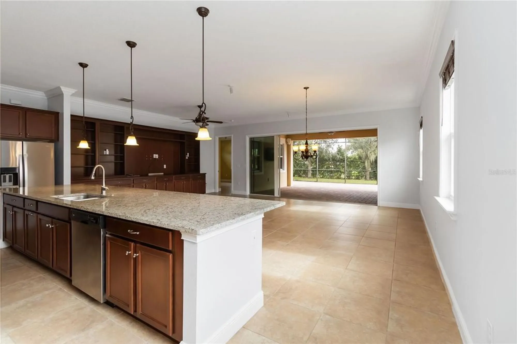 Property Slideshow image 16 of 54 | 5043 vantage ct, Saint Cloud, FL, 34772