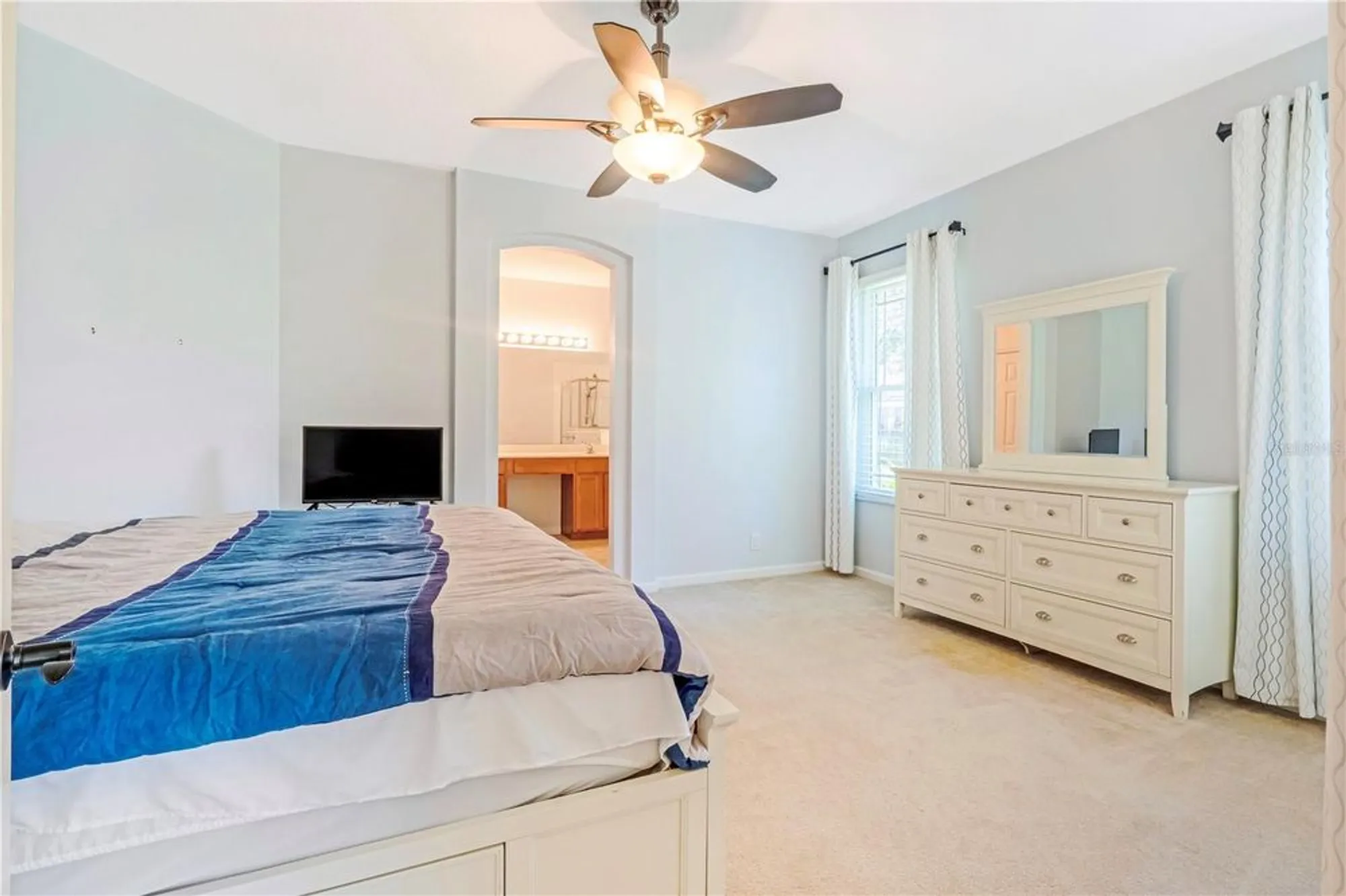 Property Slideshow image 12 of 33 | 123 avenham dr, Deland, FL, 32724