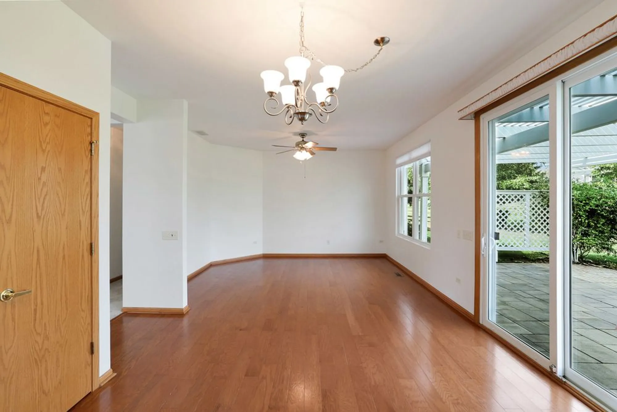 Property Slideshow image 15 of 43 | 12250 songbird ln, Huntley, IL, 60142