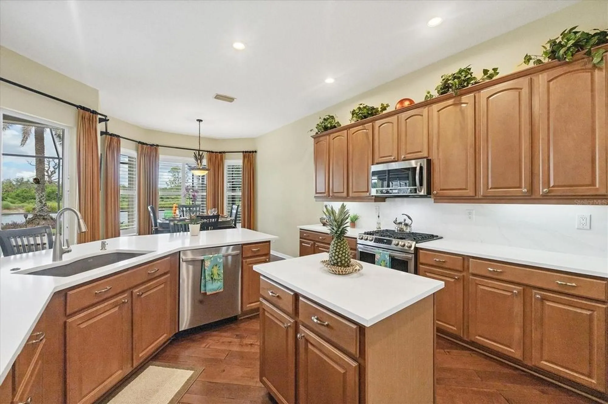 Property Slideshow image 16 of 90 | 1051 creek nine dr, North Port, FL, 34291