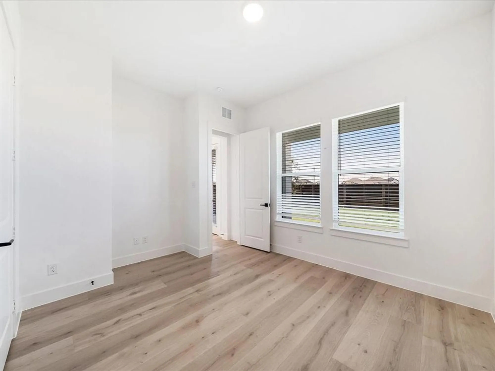 Property Slideshow image 15 of 40 | 1436 imperial ave, Frisco, TX, 75036