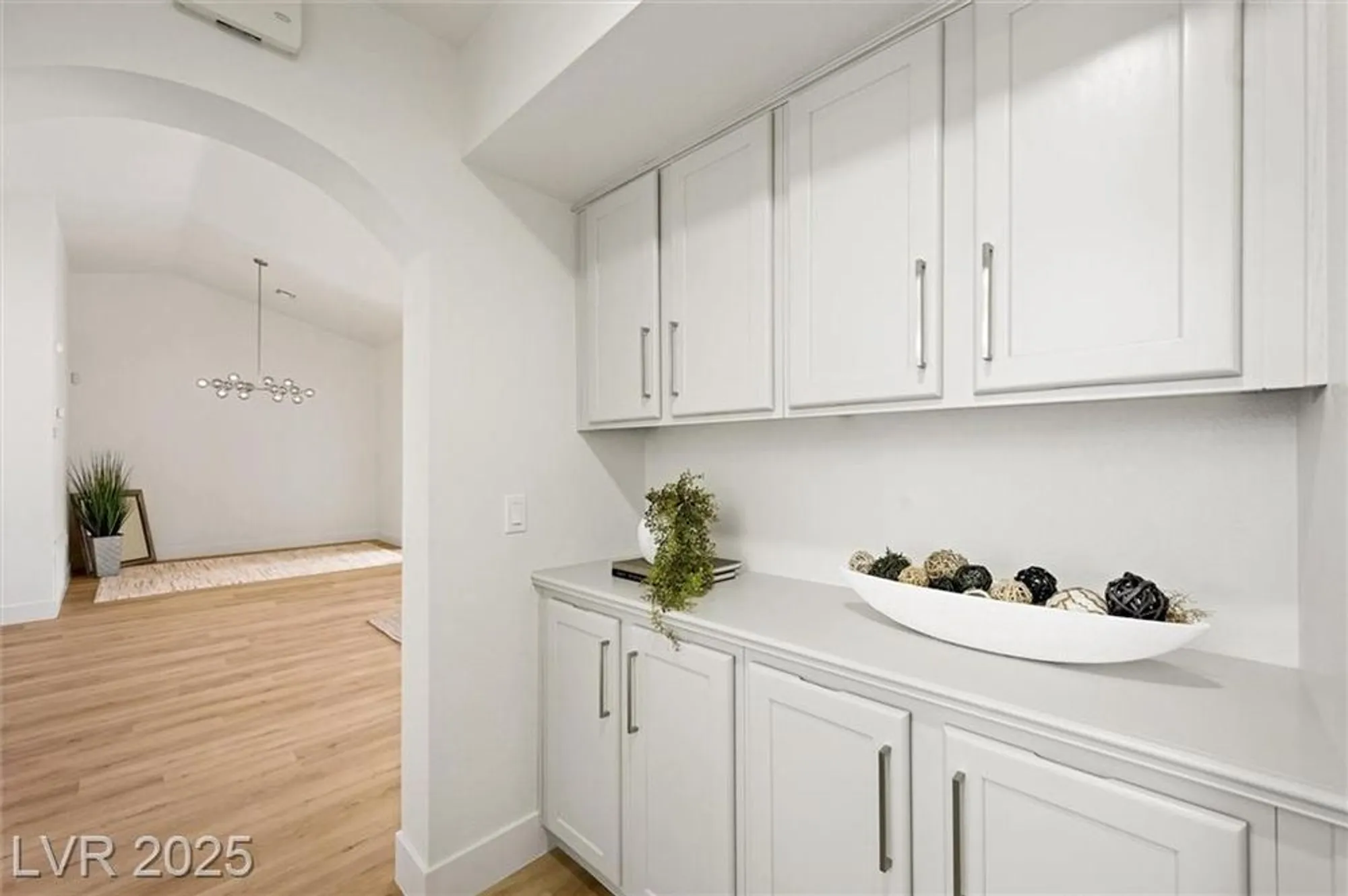 Property Slideshow image 20 of 40 | 2517 desert sands dr, Las Vegas, NV, 89134