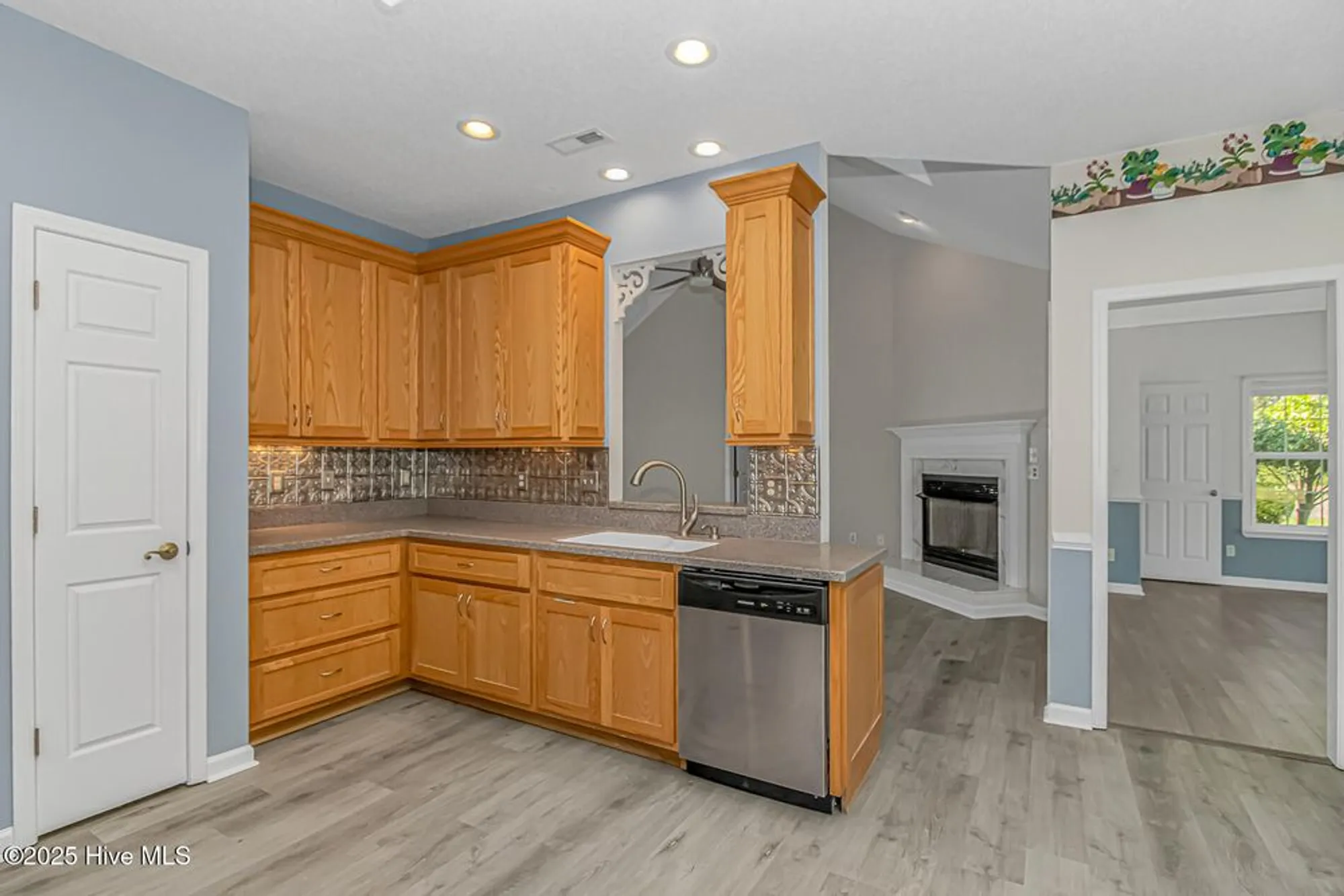 Property Slideshow image 11 of 40 | 299 ravennaside dr, Calabash, NC, 28467