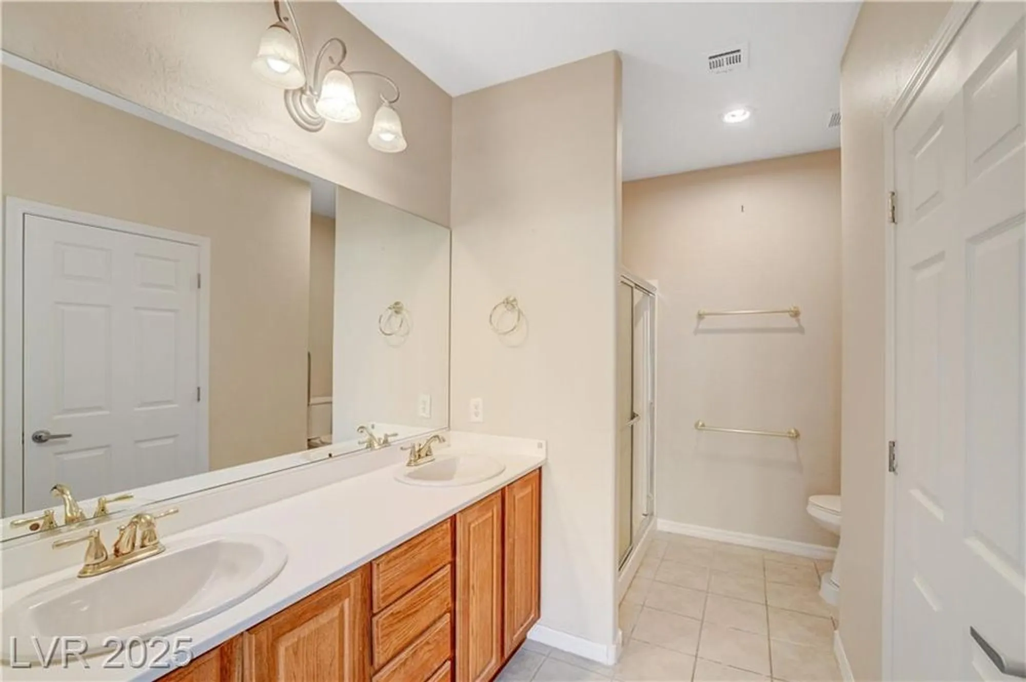 Property Slideshow image 6 of 19 | 2554 crater rock st, Henderson, NV, 89044