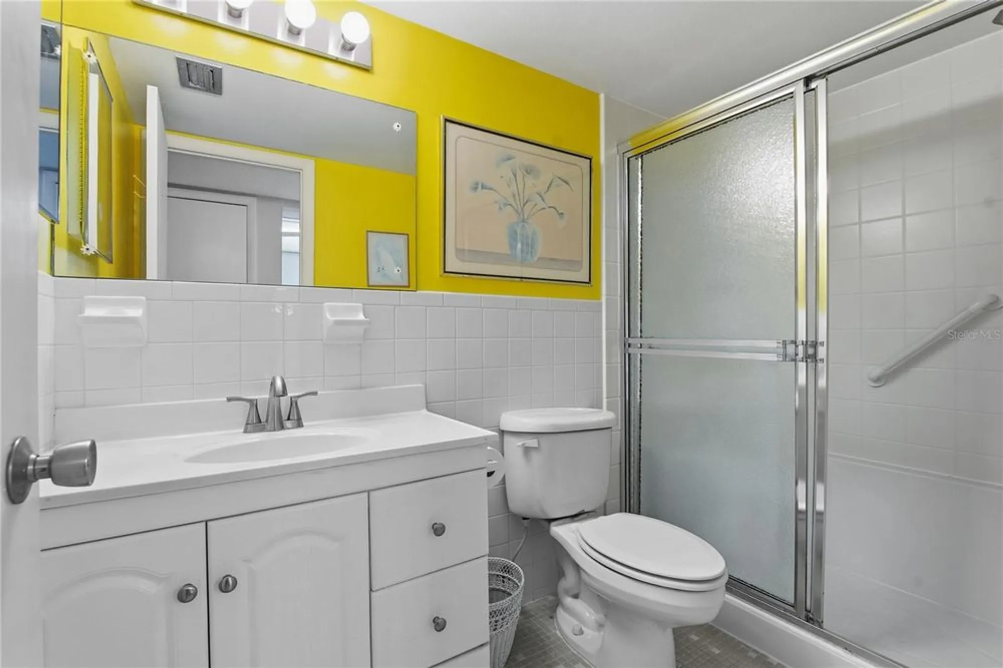Property Slideshow image 15 of 39 | 2458 columbia dr 68, Clearwater, FL, 33763