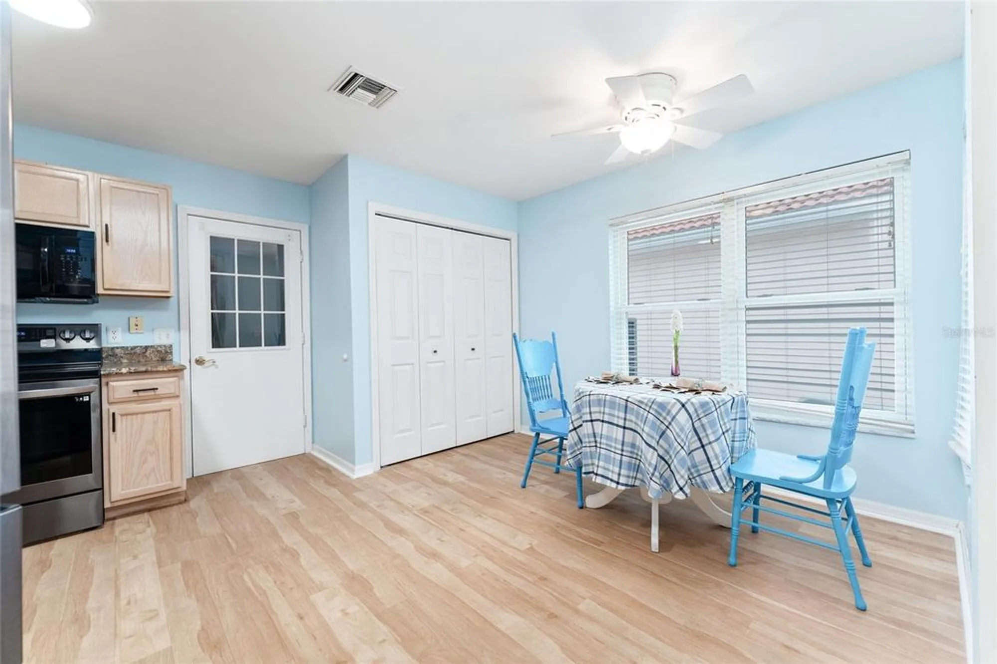 Property Slideshow image 19 of 65 | 906 santa anna ln, The Villages, FL, 32159