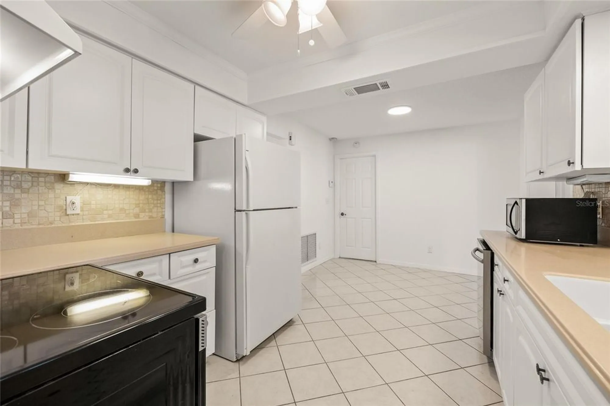 Property Slideshow image 12 of 44 | 9460 45th way n, Pinellas Park, FL, 33782