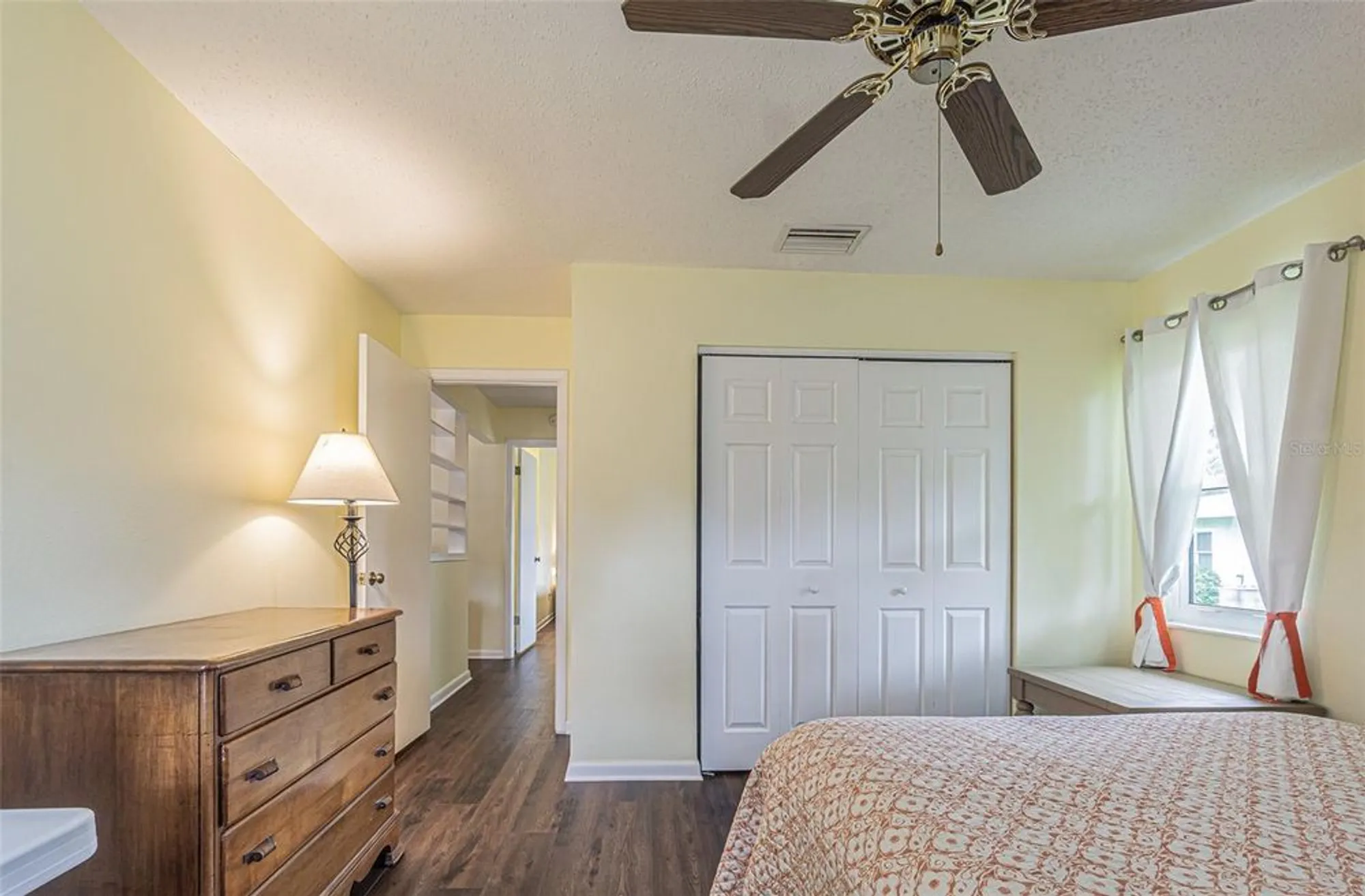Property Slideshow image 18 of 32 | 1130 orange tree cir c, Palm Harbor, FL, 34684
