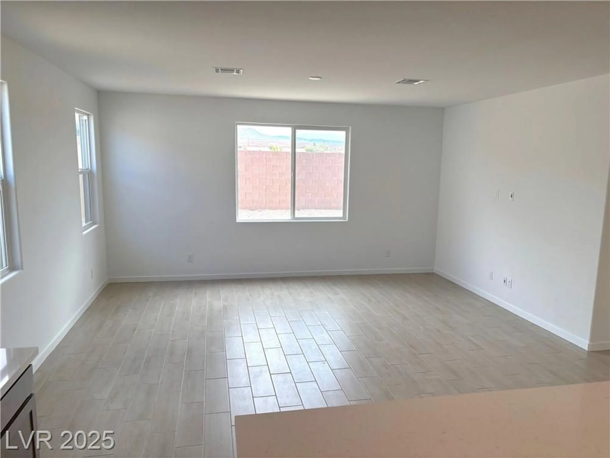 Property Slideshow image 15 of 26 | 4332 angel falls ct, Pahrump, NV, 89061