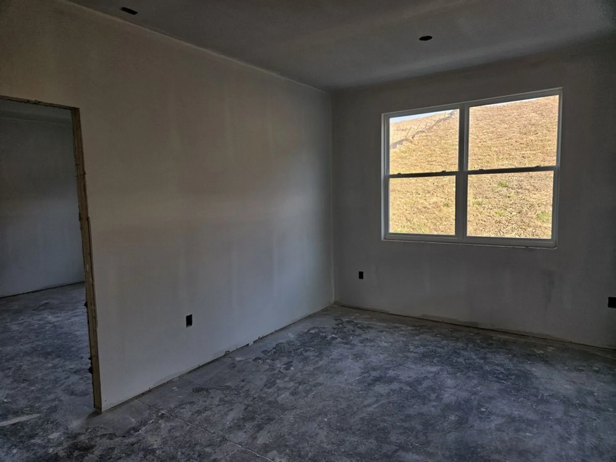 Property Slideshow image 14 of 27 | 360 stonehaus cir, Antioch, TN, 37013