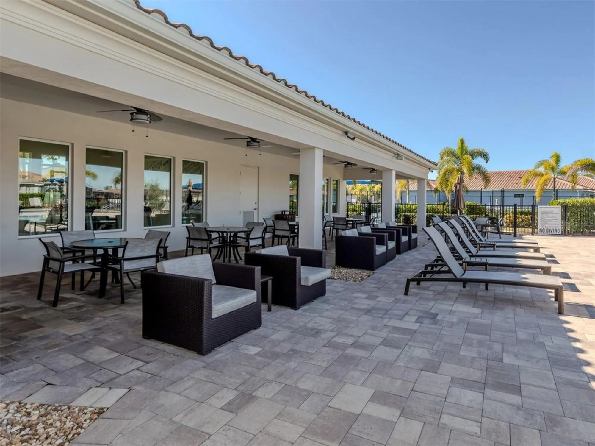 Property Slideshow image 43 of 78 | 592 mistiflower cir, Nokomis, FL, 34275