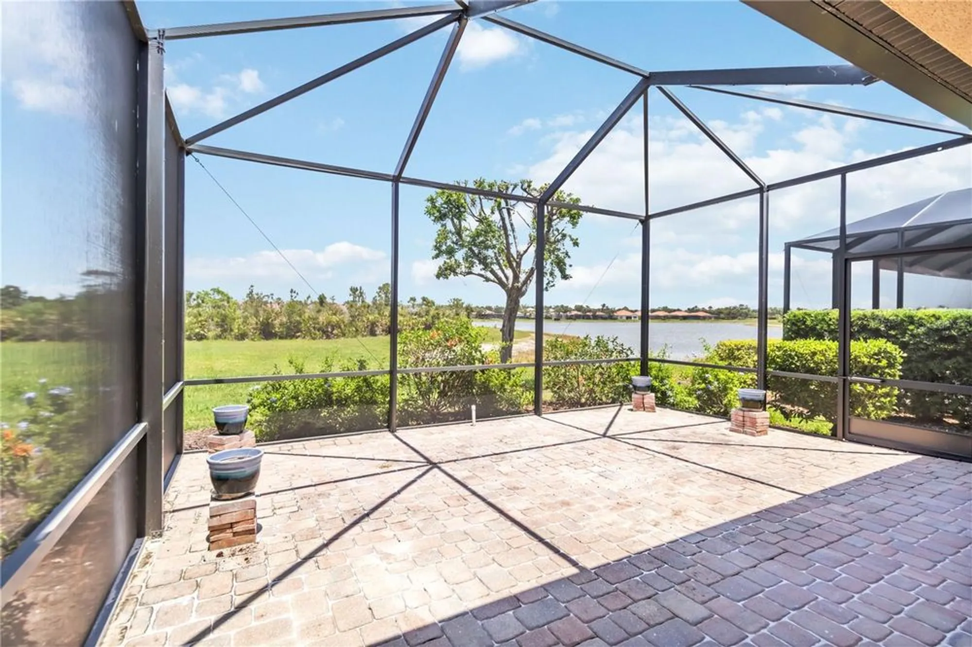 Property Slideshow image 38 of 75 | 10618 corkwood ct, Venice, FL, 34293