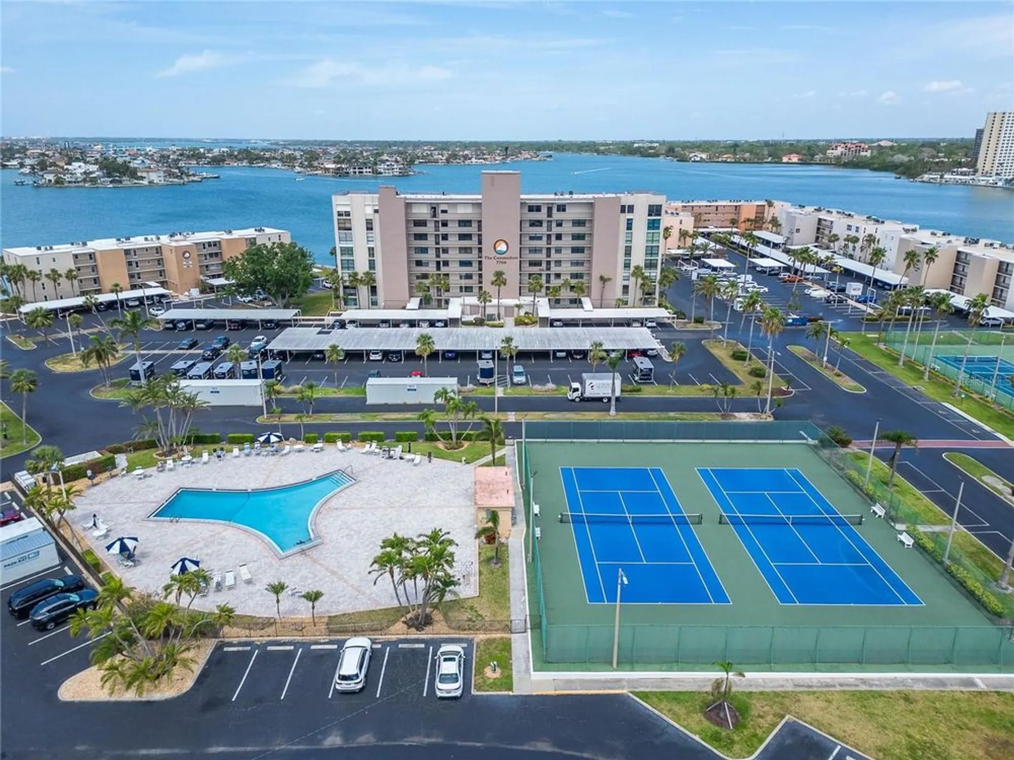 Property Slideshow image 53 of 60 | 7700 sun island dr 107, South Pasadena, FL, 33707