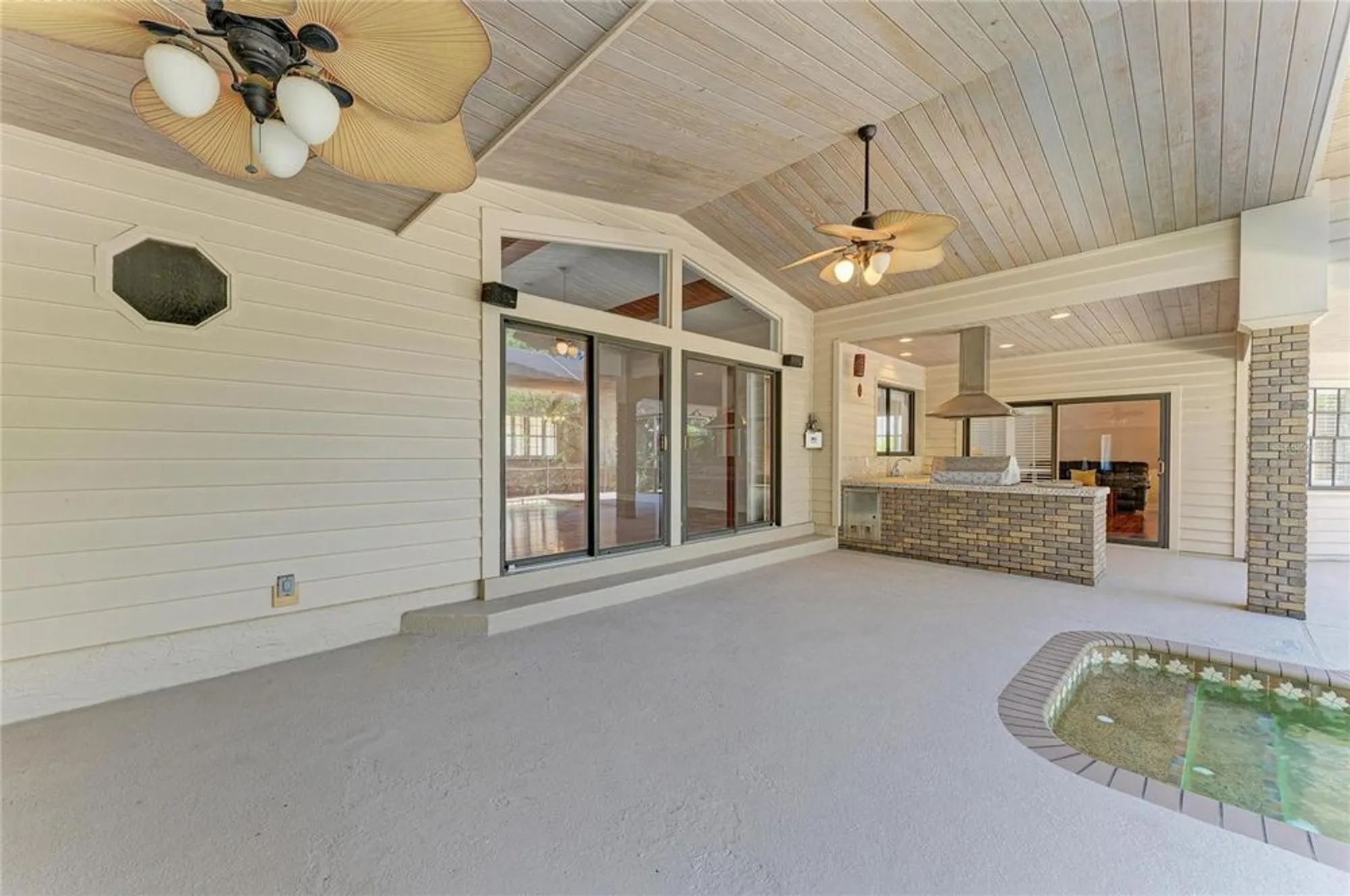 Property Slideshow image 56 of 83 | 5668 country lakes dr, Sarasota, FL, 34243
