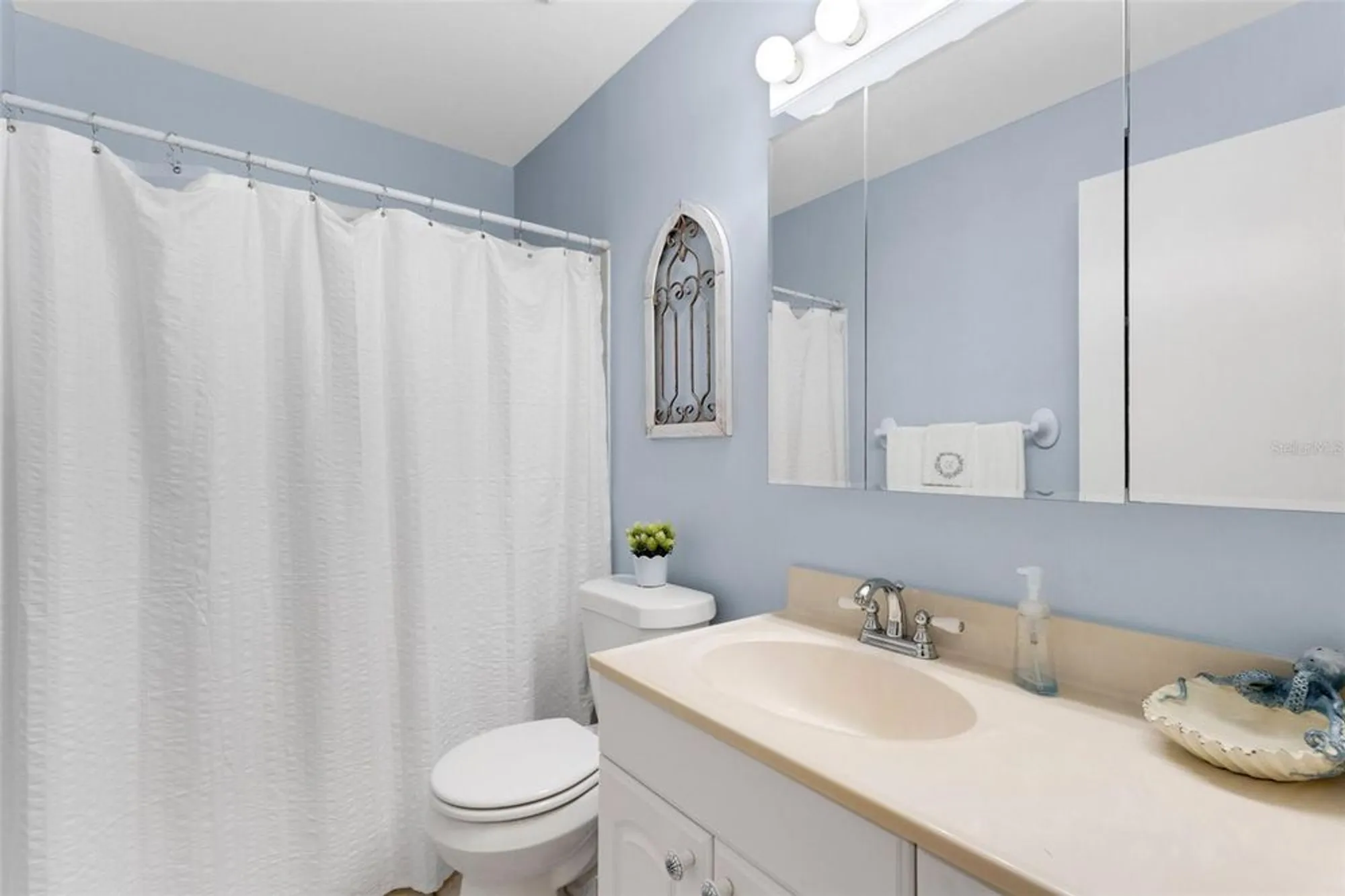 Property Slideshow image 26 of 78 | 3140 highlands blvd f, Palm Harbor, FL, 34684