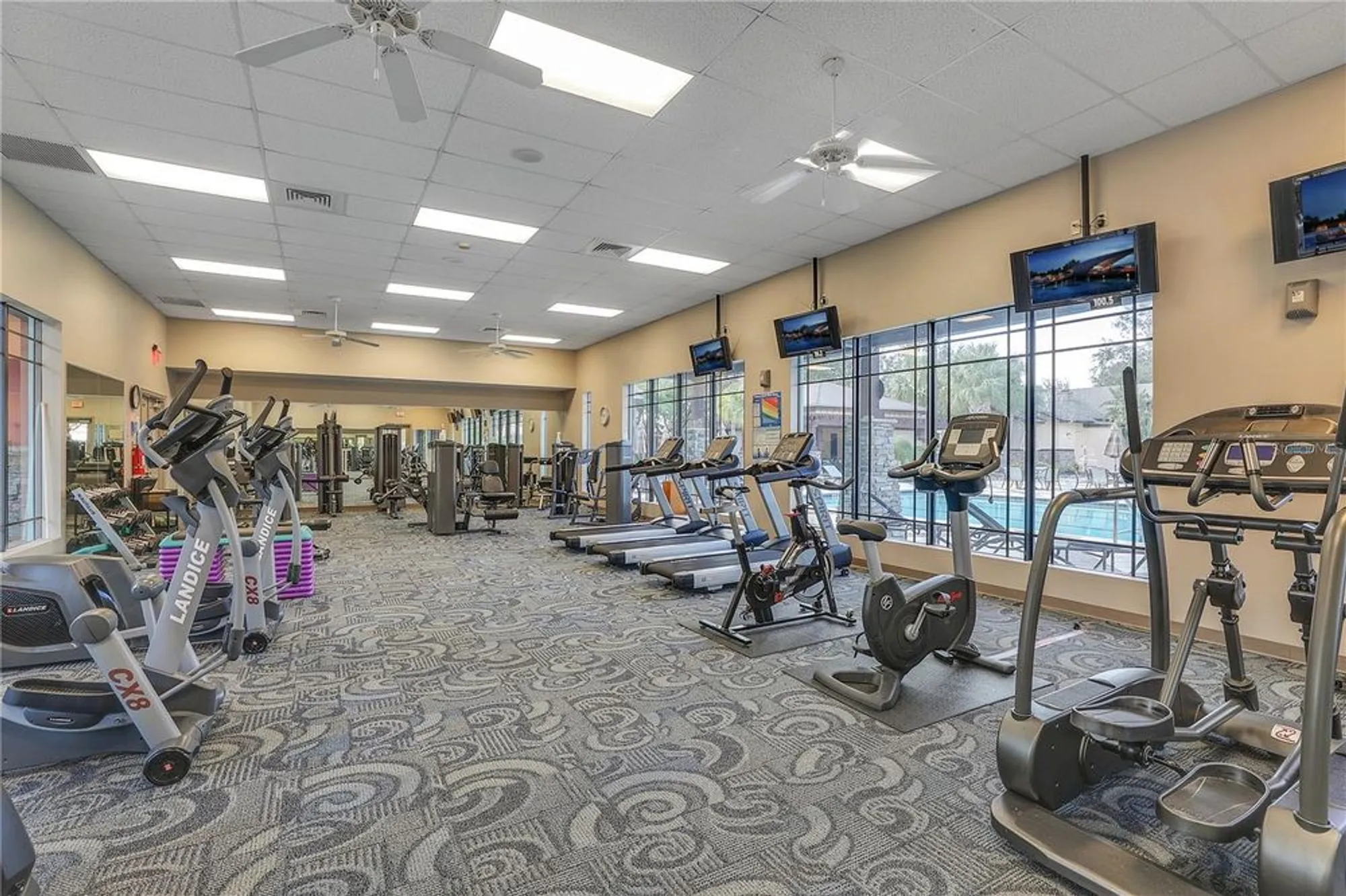 Property Slideshow image 33 of 47 | 3733 arlington ridge blvd, Leesburg, FL, 34748