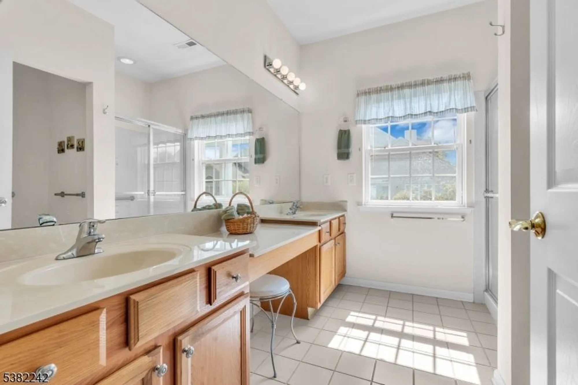 Property Slideshow image 28 of 41 | 12 medici dr, Somerset, NJ, 08873
