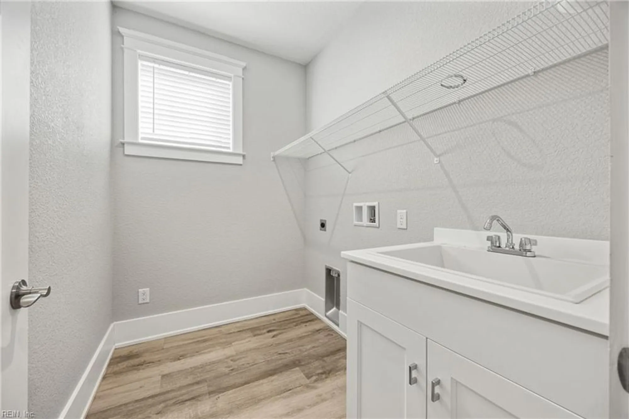 Property Slideshow image 15 of 40 | 119 creek ln, Suffolk, VA, 23435