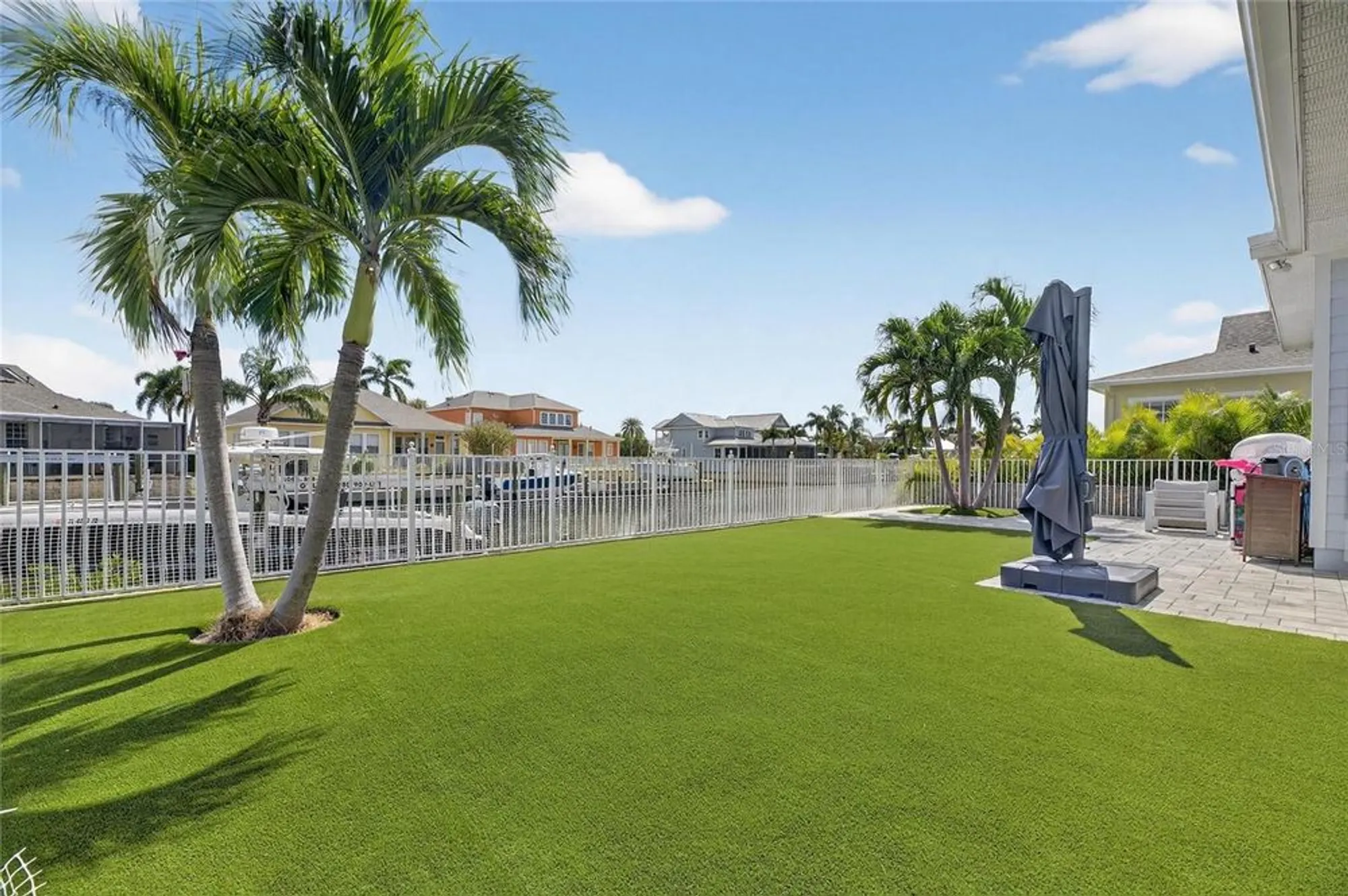 Property Slideshow image 55 of 66 | 526 islebay dr, Apollo Beach, FL, 33572