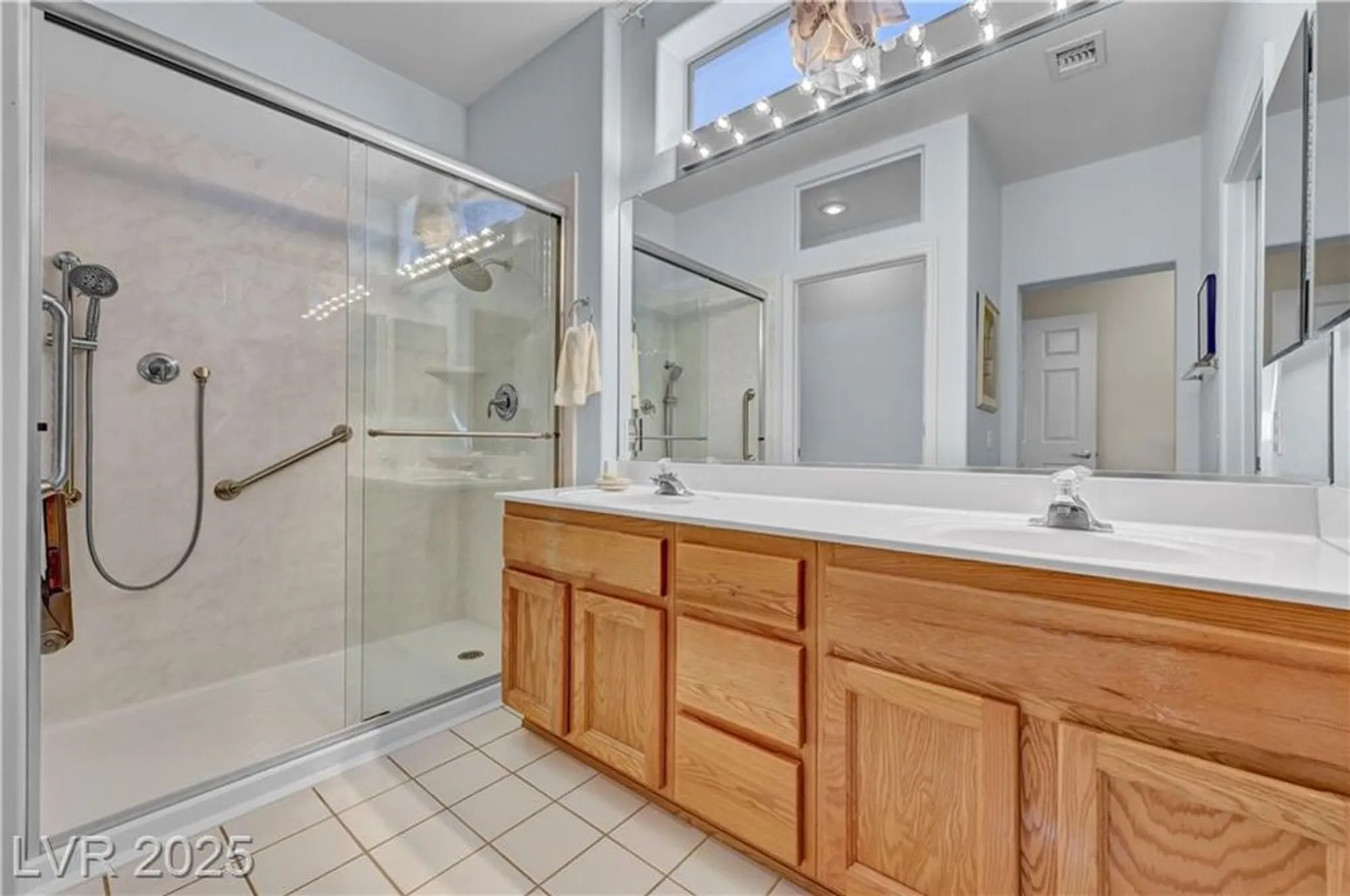 Property Slideshow image 35 of 78 | 10020 villa ridge dr, Las Vegas, NV, 89134