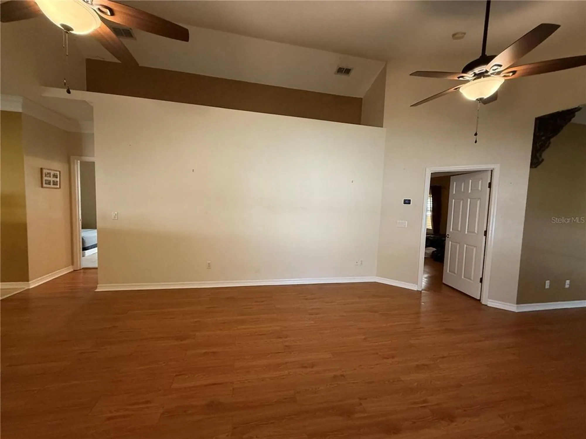 Property Slideshow image 11 of 36 | 9049 saint andrews way, Mount Dora, FL, 32757