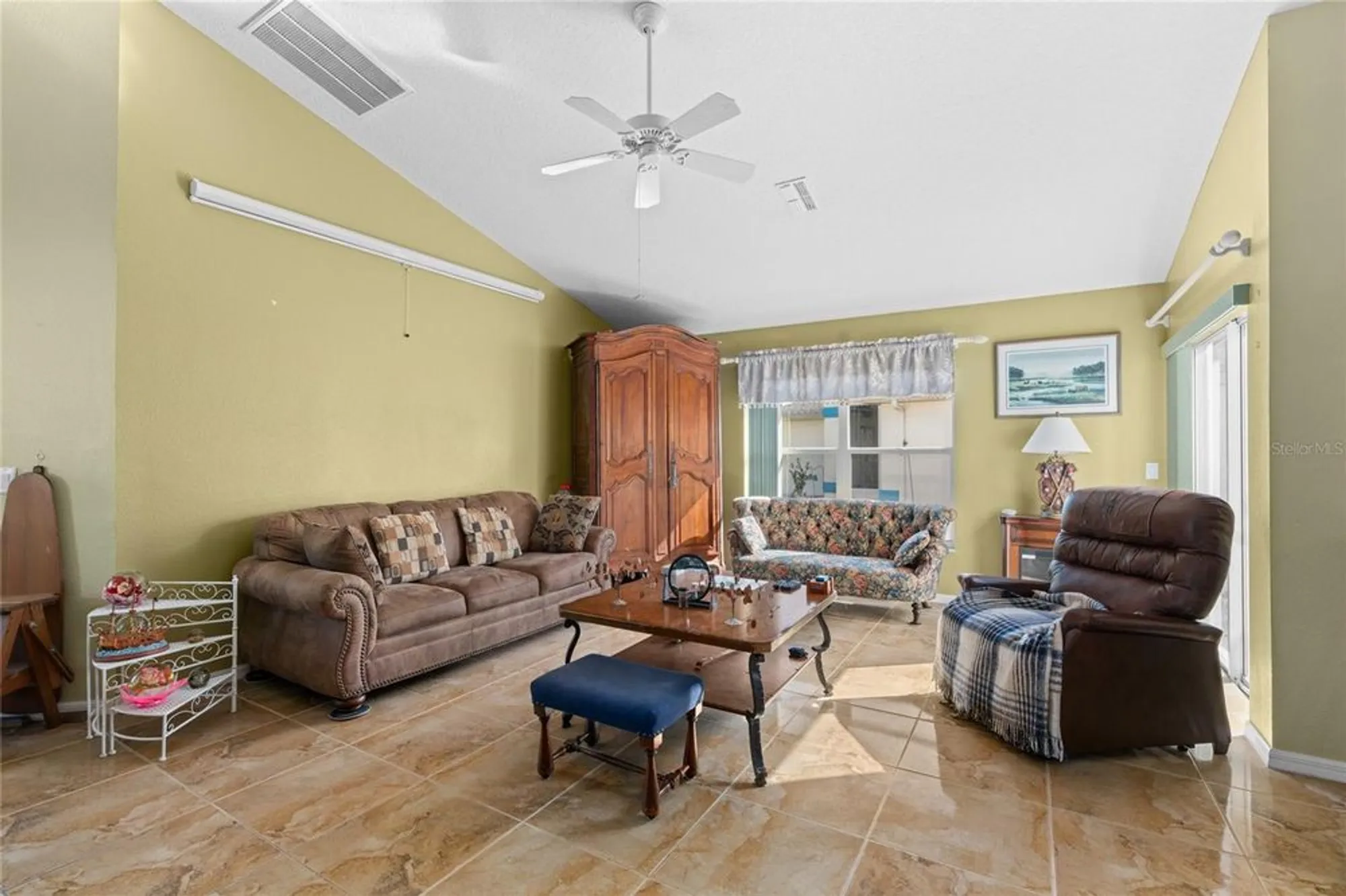 Property Slideshow image 8 of 28 | 10468 s drew bryant cir, Floral City, FL, 34436