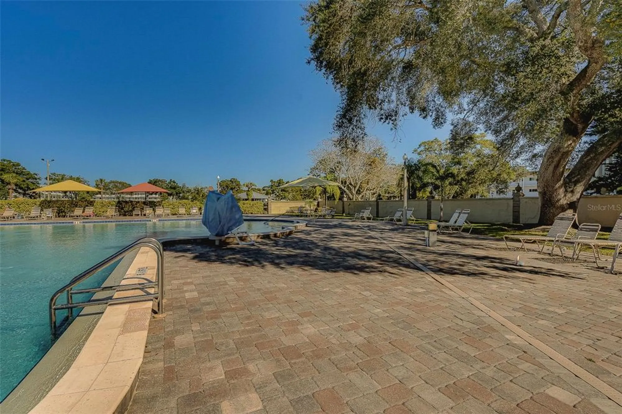 Property Slideshow image 54 of 55 | 2433 brazilia dr apt 5, Clearwater, FL, 33763