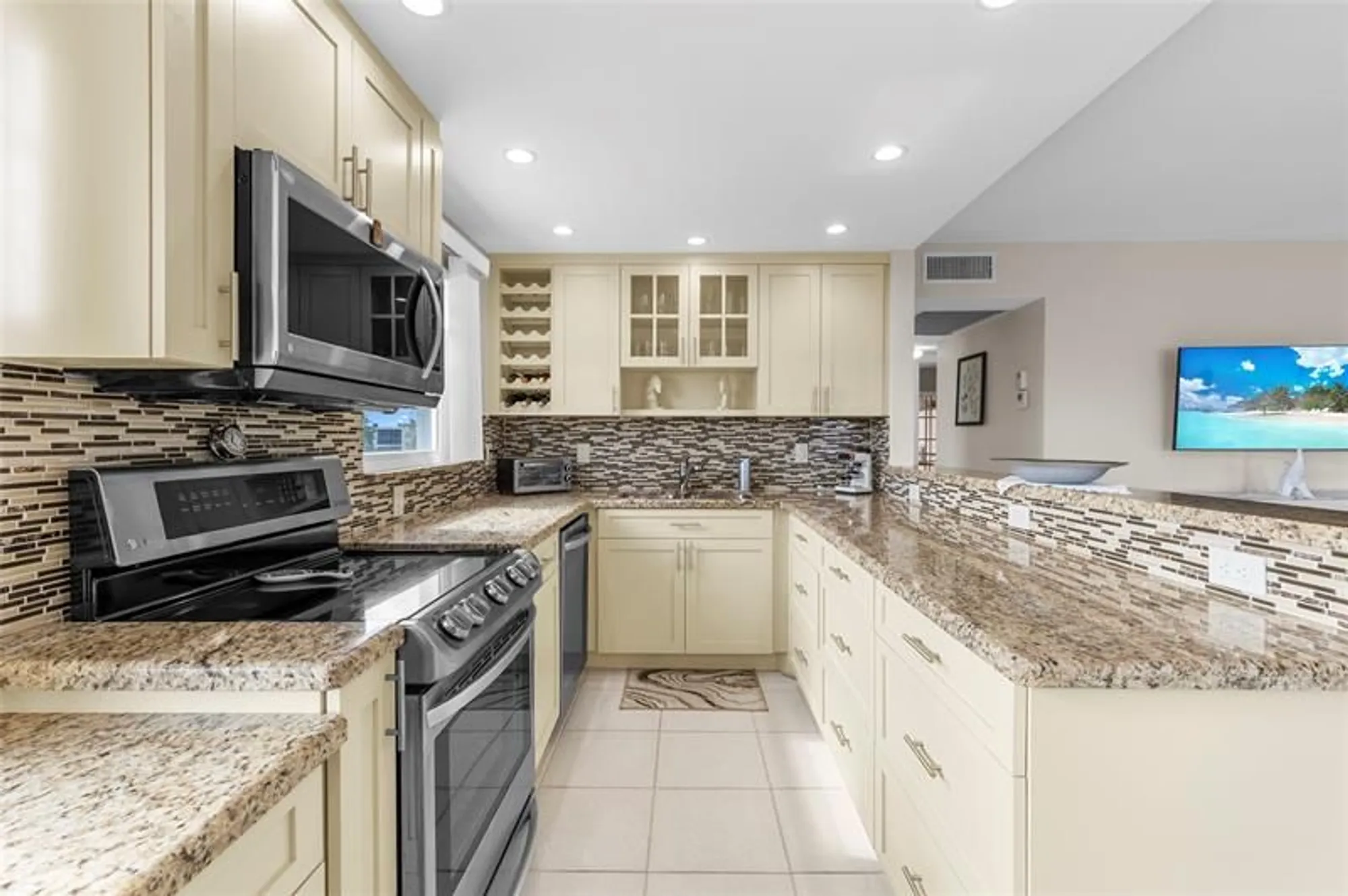 Property Slideshow image 7 of 67 | 4073 harwood f # 4073, Deerfield Beach, FL, 33442