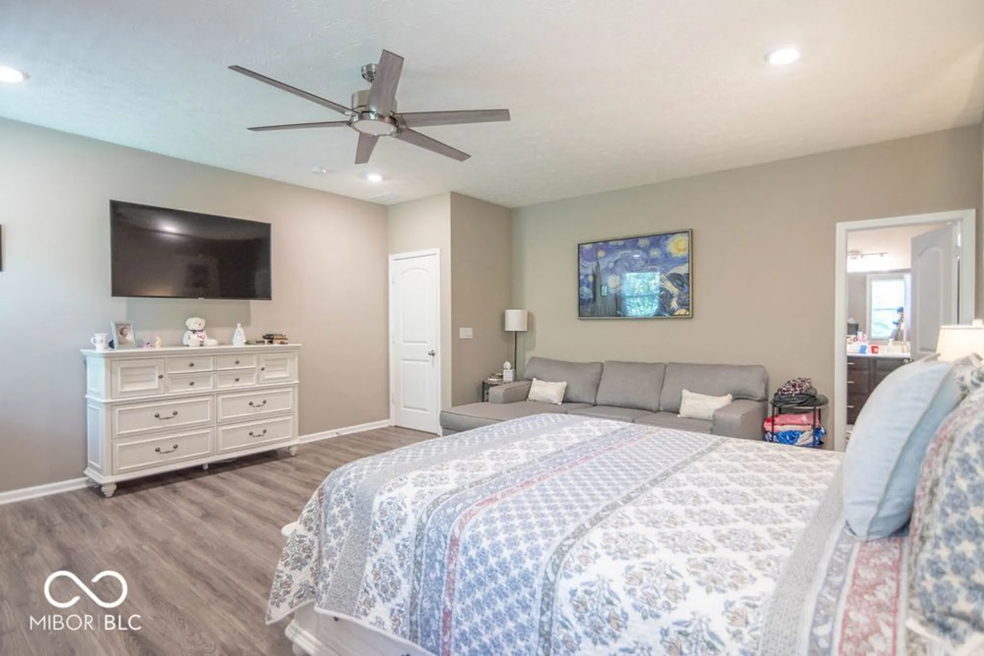 Property Slideshow image 14 of 42 | 6123 haworth cir, Plainfield, IN, 46168