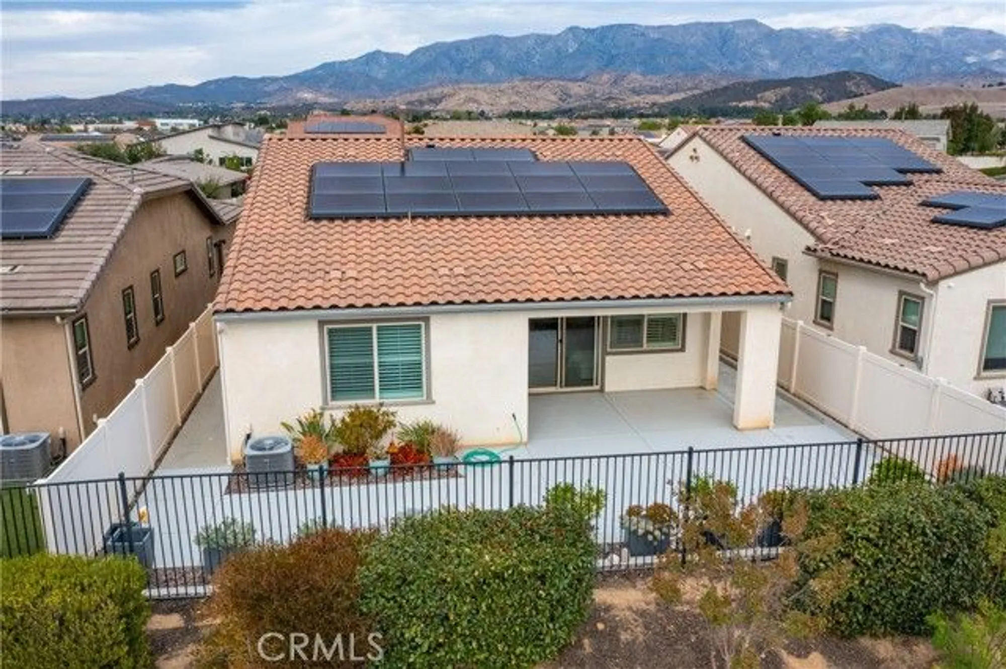 Property Slideshow image 8 of 38 | 1521 summerfield way, Beaumont, CA, 92223