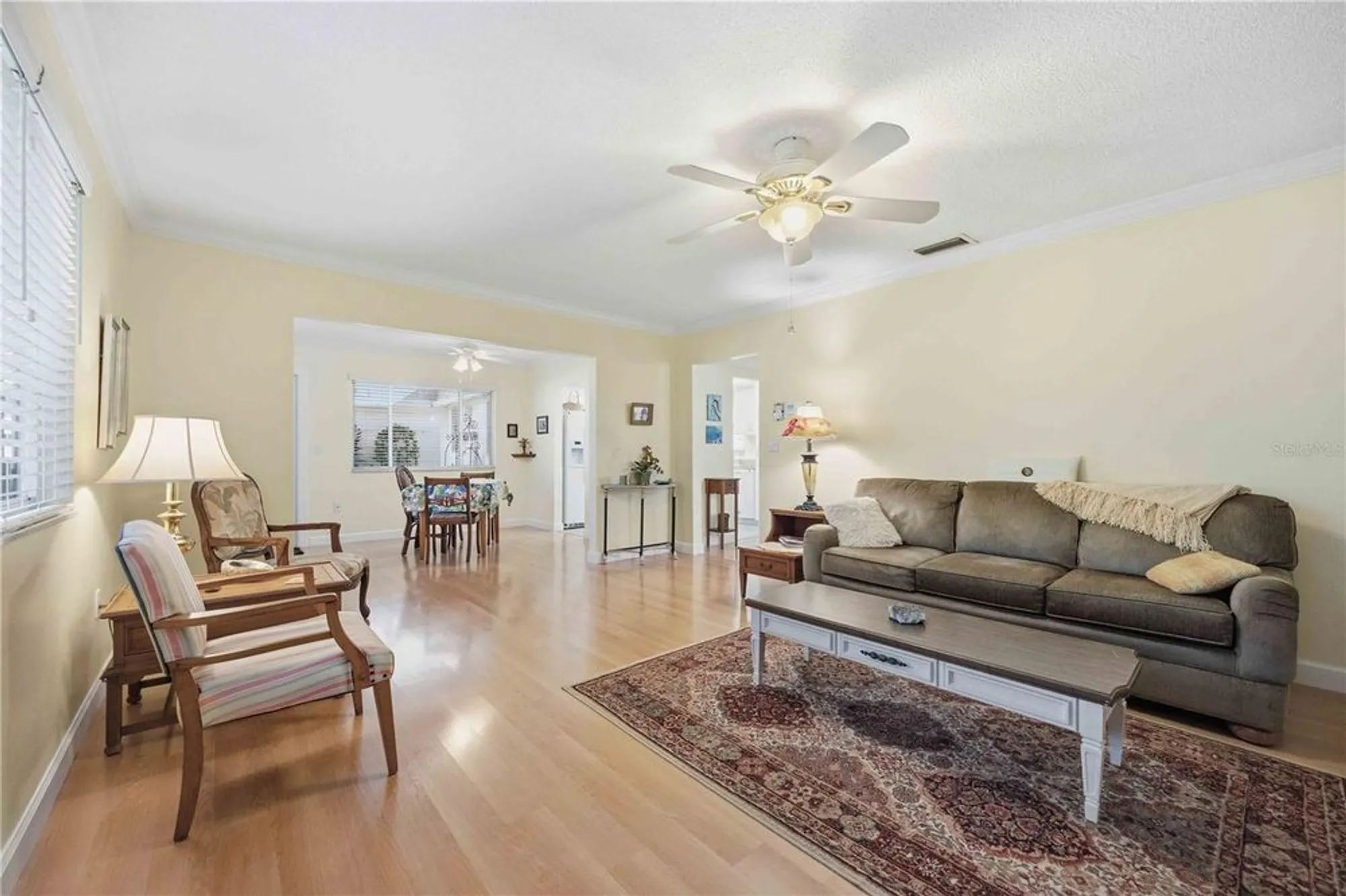 Property Slideshow image 5 of 20 | 5453 riverbluff cir # v68, Sarasota, FL, 34231