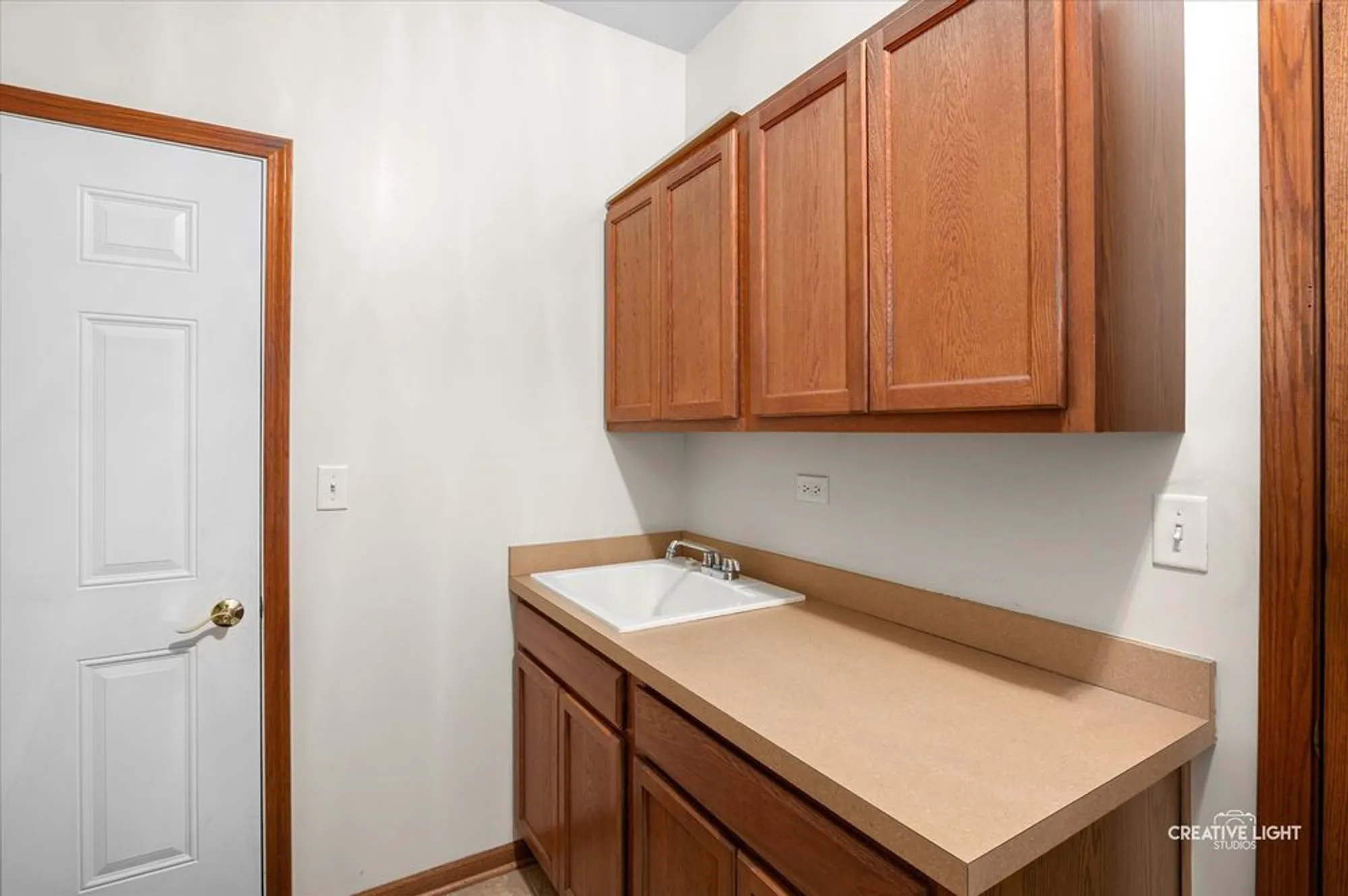 Property Slideshow image 10 of 25 | 790 bohannon cir, Oswego, IL, 60543