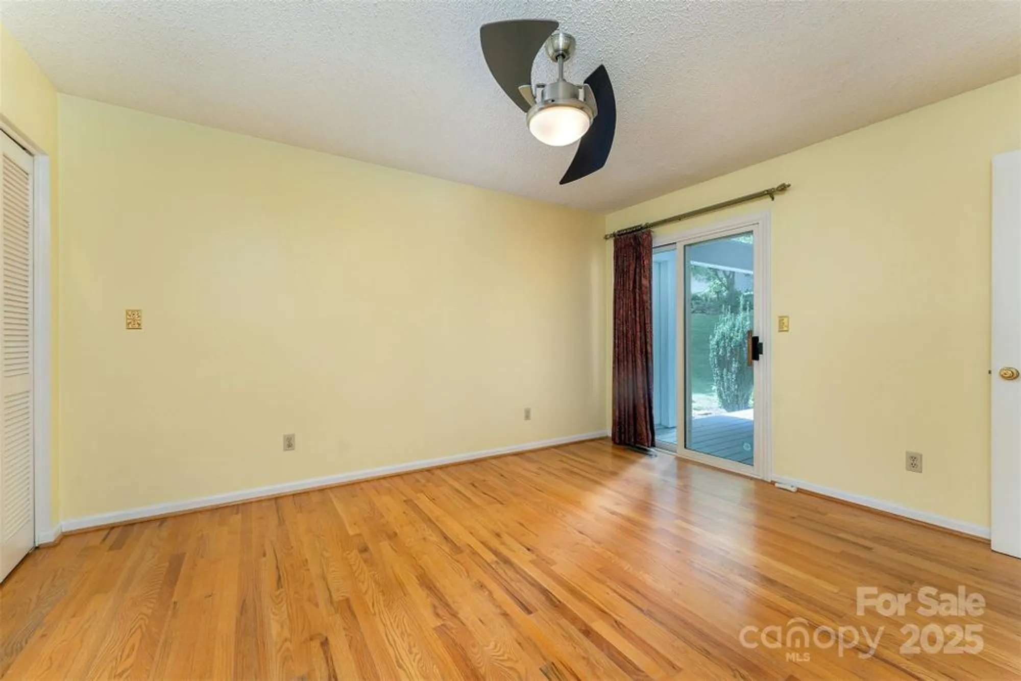 Property Slideshow image 26 of 41 | 144 overlook dr, Flat Rock, NC, 28731