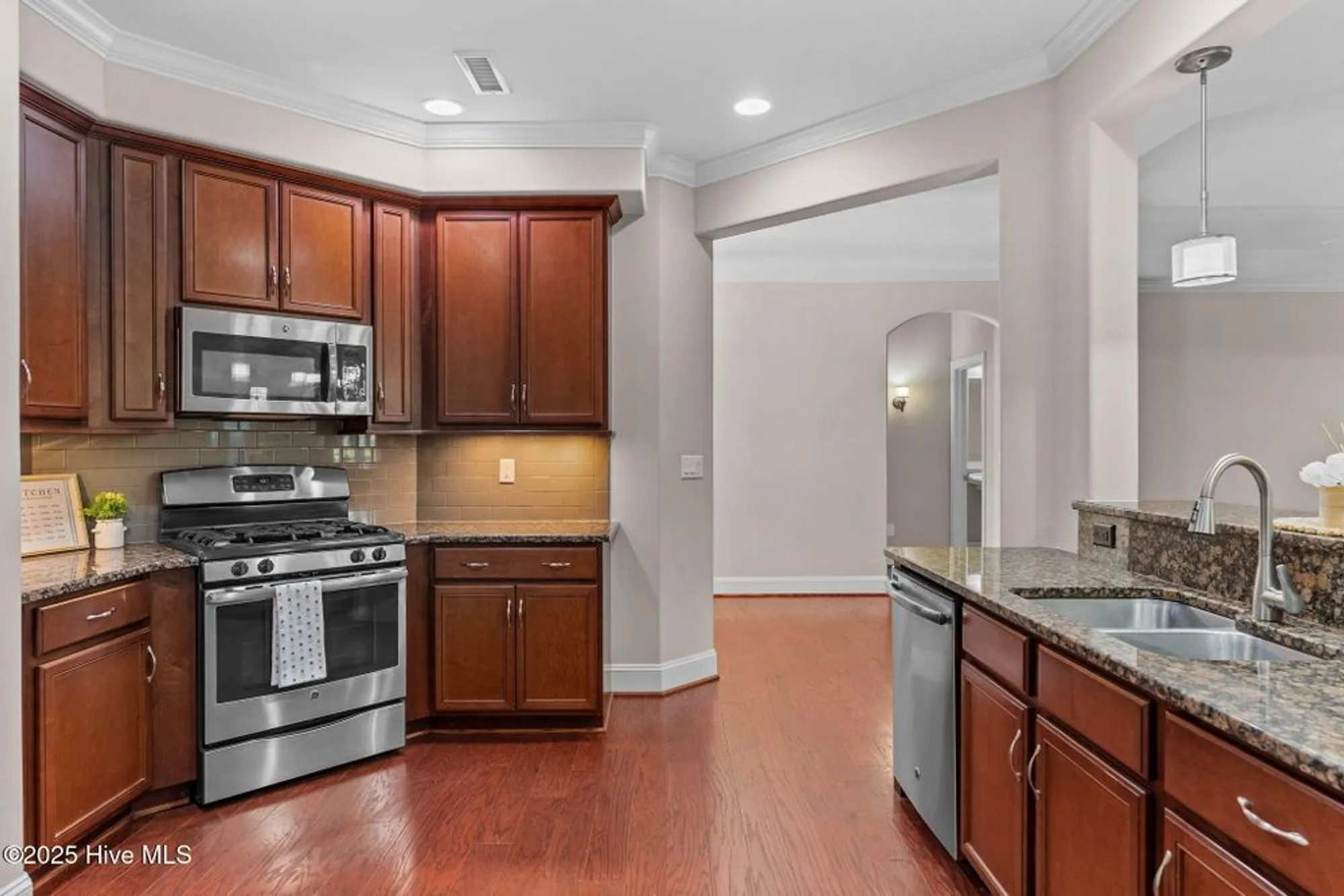 Property Slideshow image 15 of 88 | 6097 shore park dr, Leland, NC, 28451