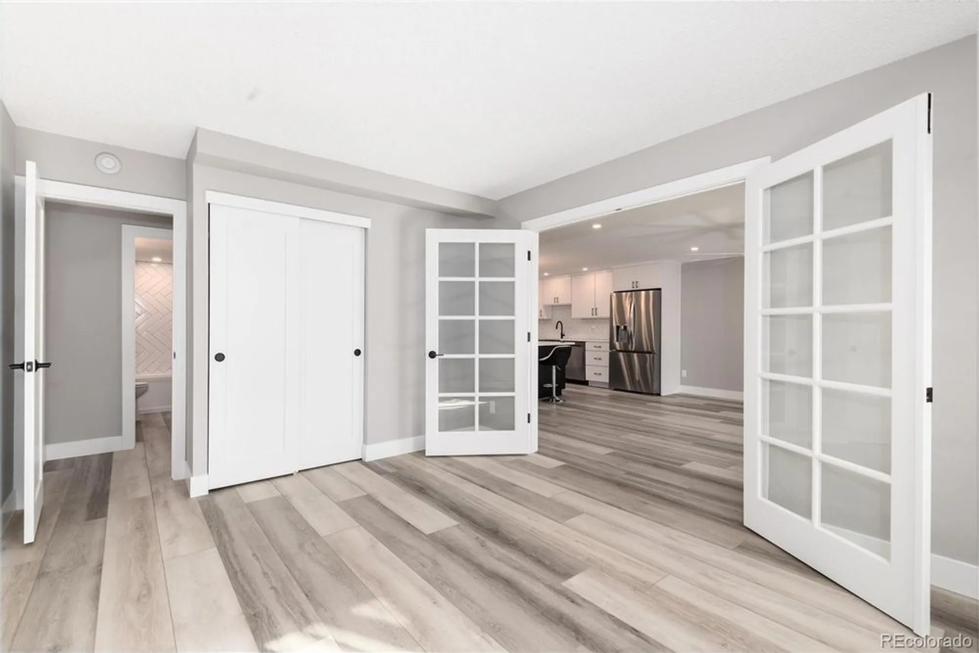 Property Slideshow image 10 of 30 | 13991 e marina dr 105, Aurora, CO, 80014