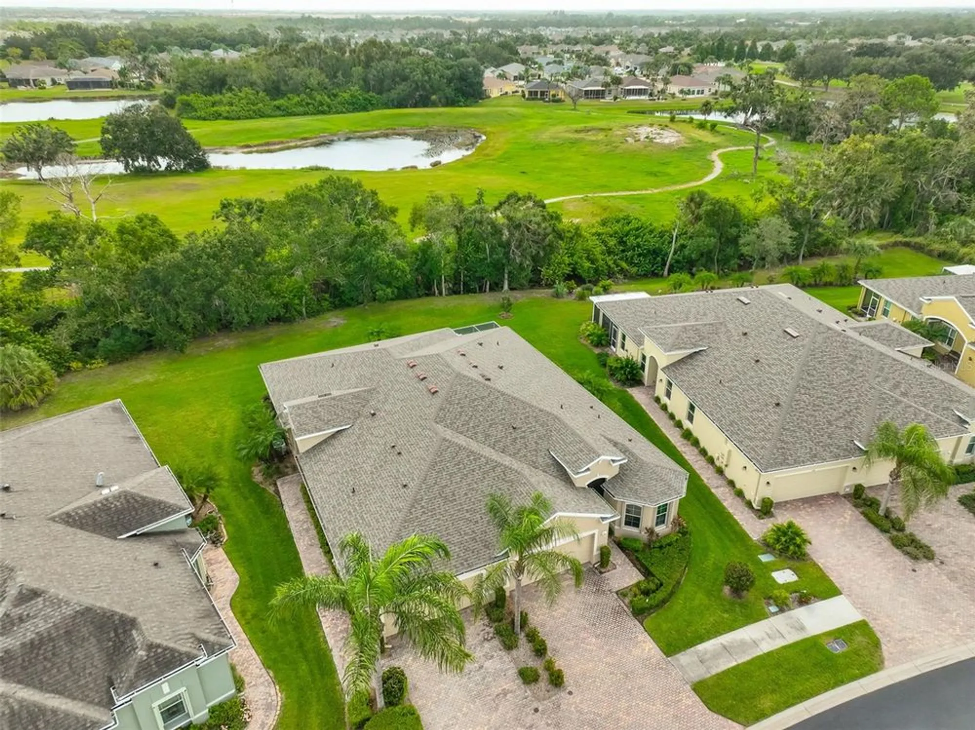 Property Slideshow image 21 of 24 | 668 chipper dr, Sun City Center, FL, 33573