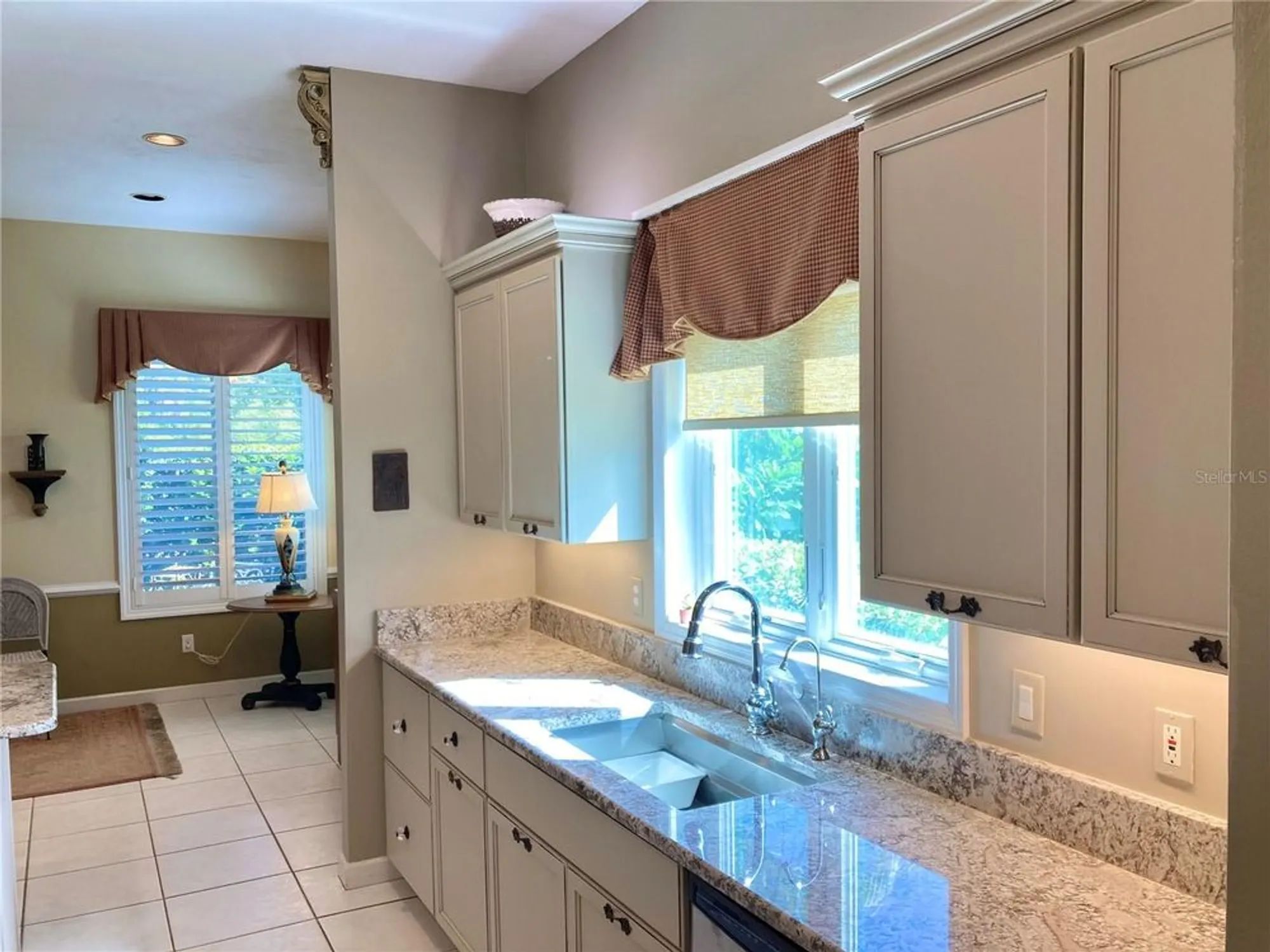 Property Slideshow image 19 of 66 | 55 bay pointe dr, Ormond Beach, FL, 32174