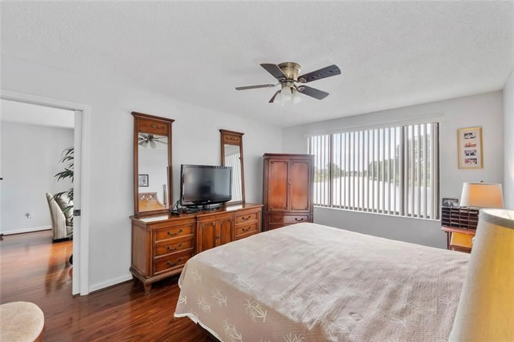 Property Slideshow image 7 of 21 | 9635 n belfort cir 109, Tamarac, FL, 33321